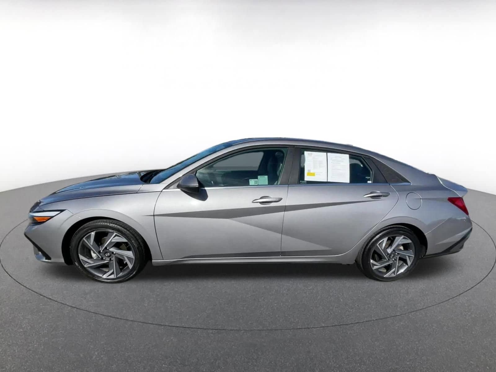 Thumbnail: 2025 Hyundai Elantra - 9