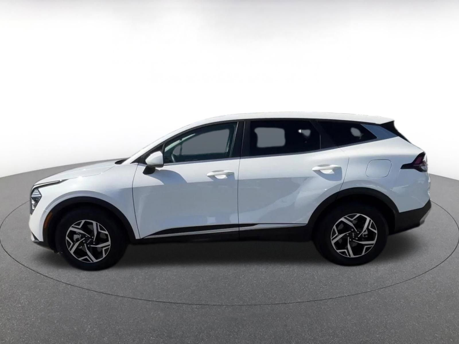 Thumbnail: 2025 Kia Sportage - 9