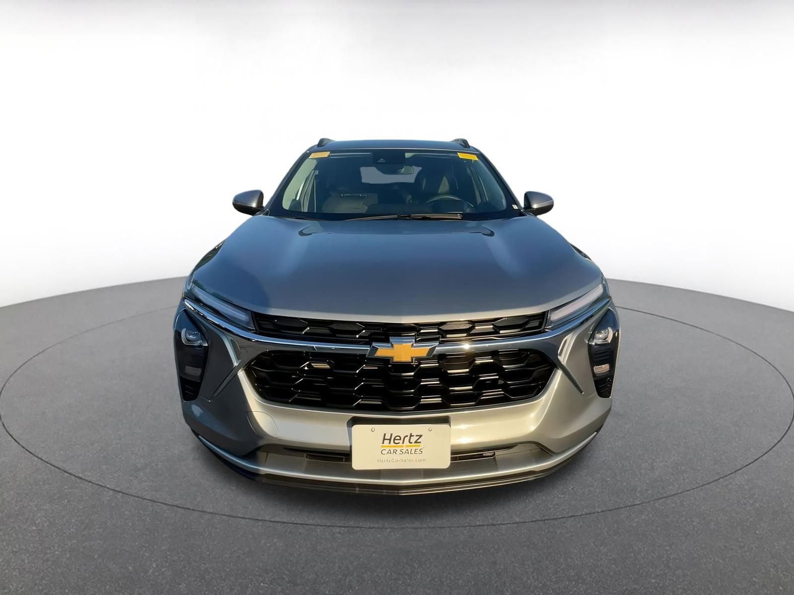Thumbnail: 2025 Chevrolet Trax - 4