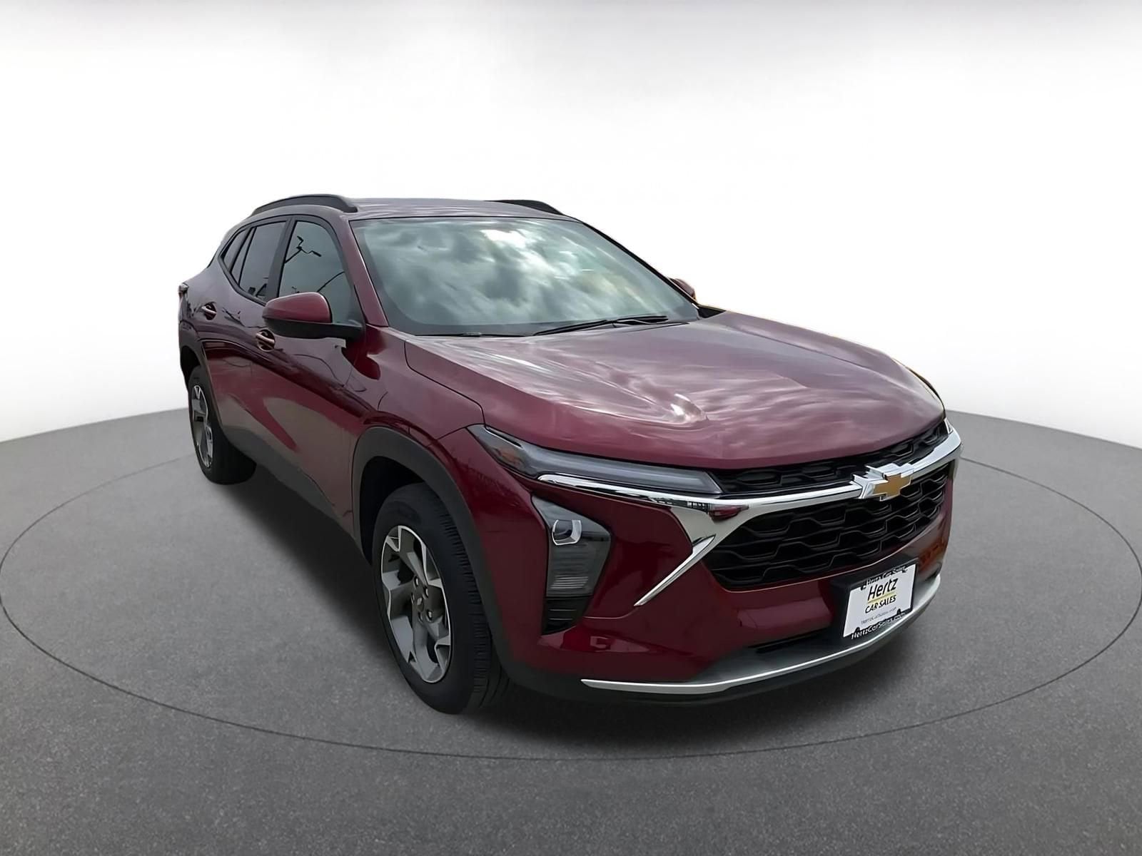 Thumbnail: 2025 Chevrolet Trax - 3