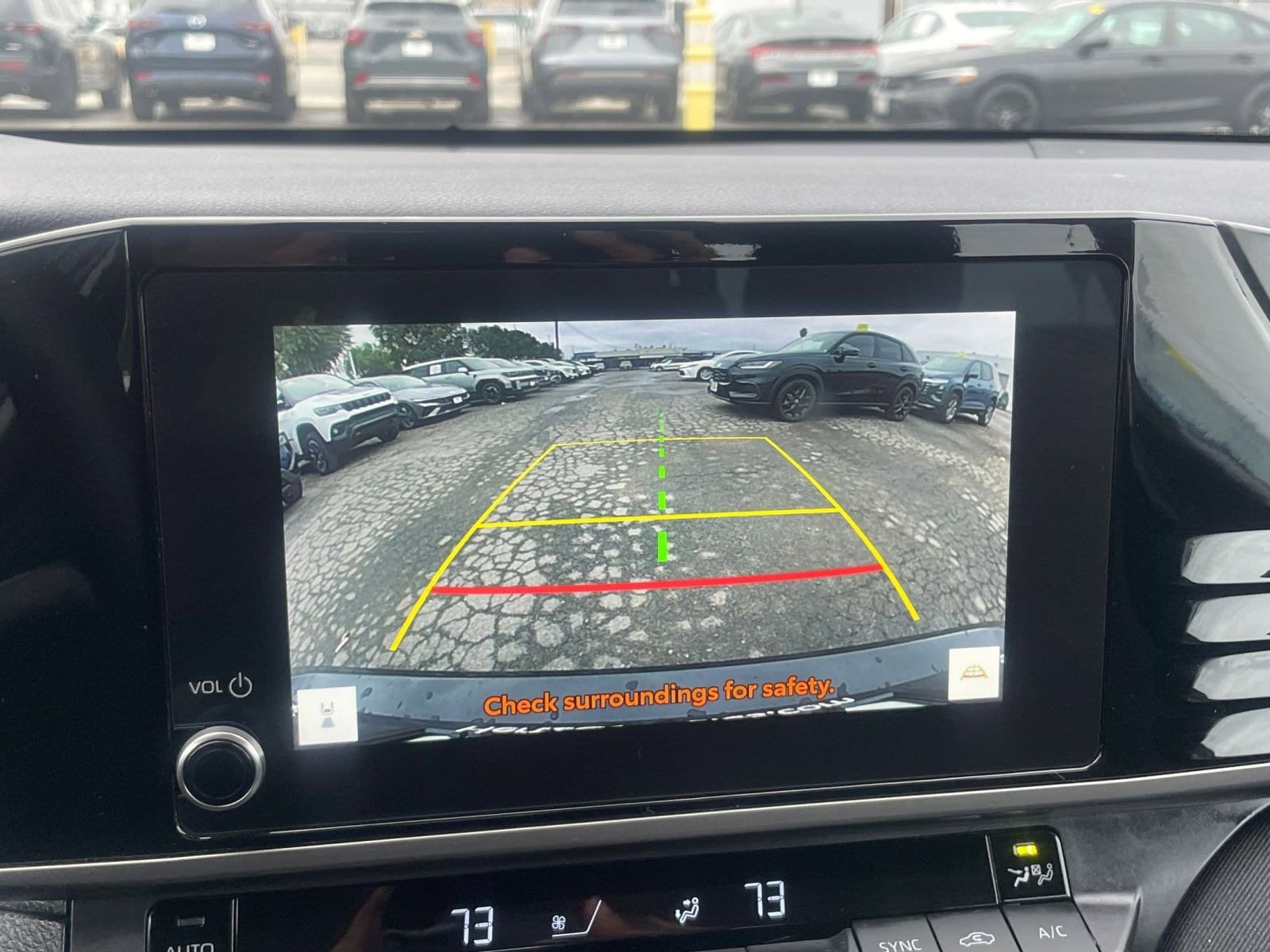 Thumbnail: 2025 Toyota Camry - 17