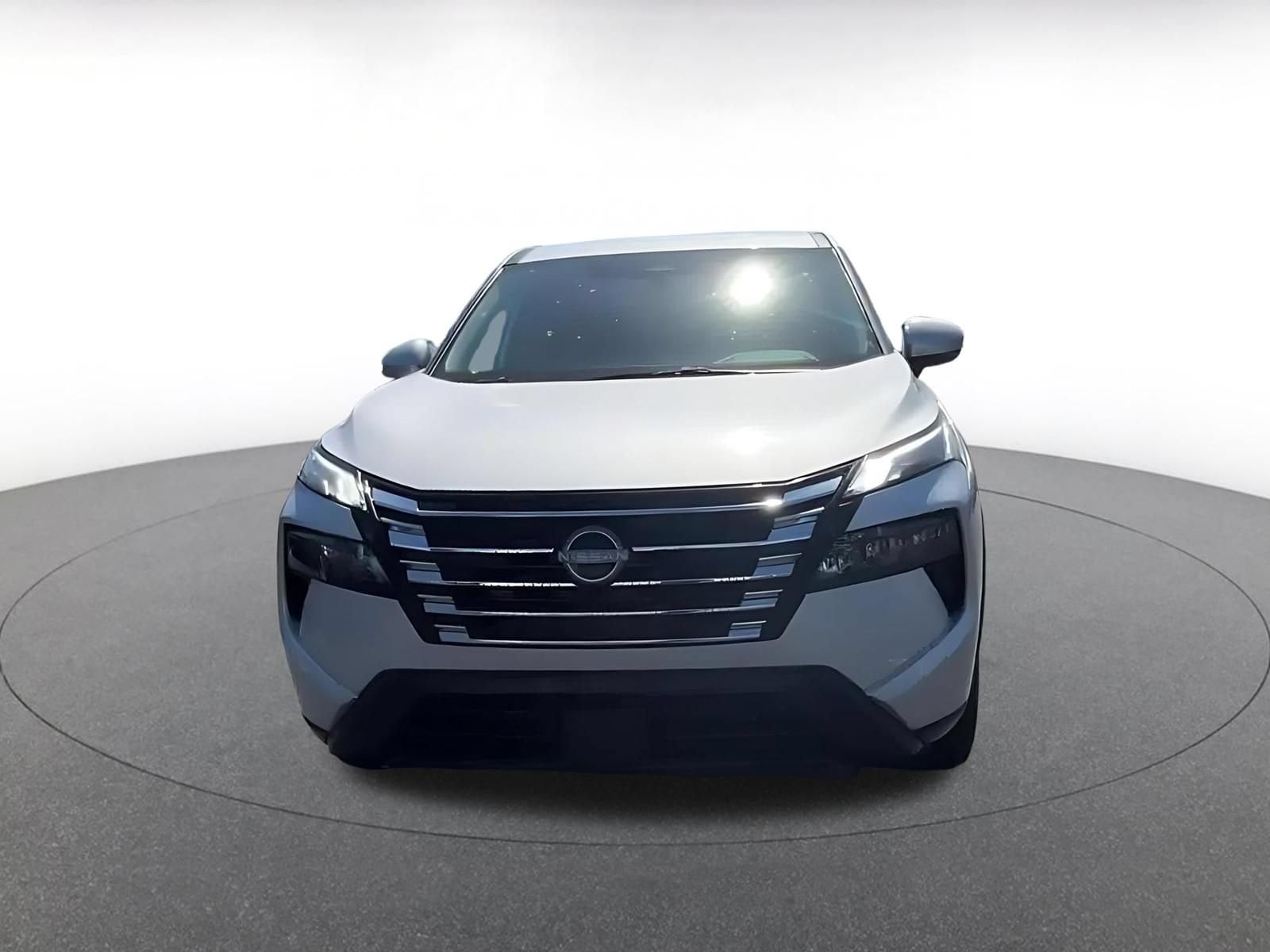 Thumbnail: 2025 Nissan Rogue - 4