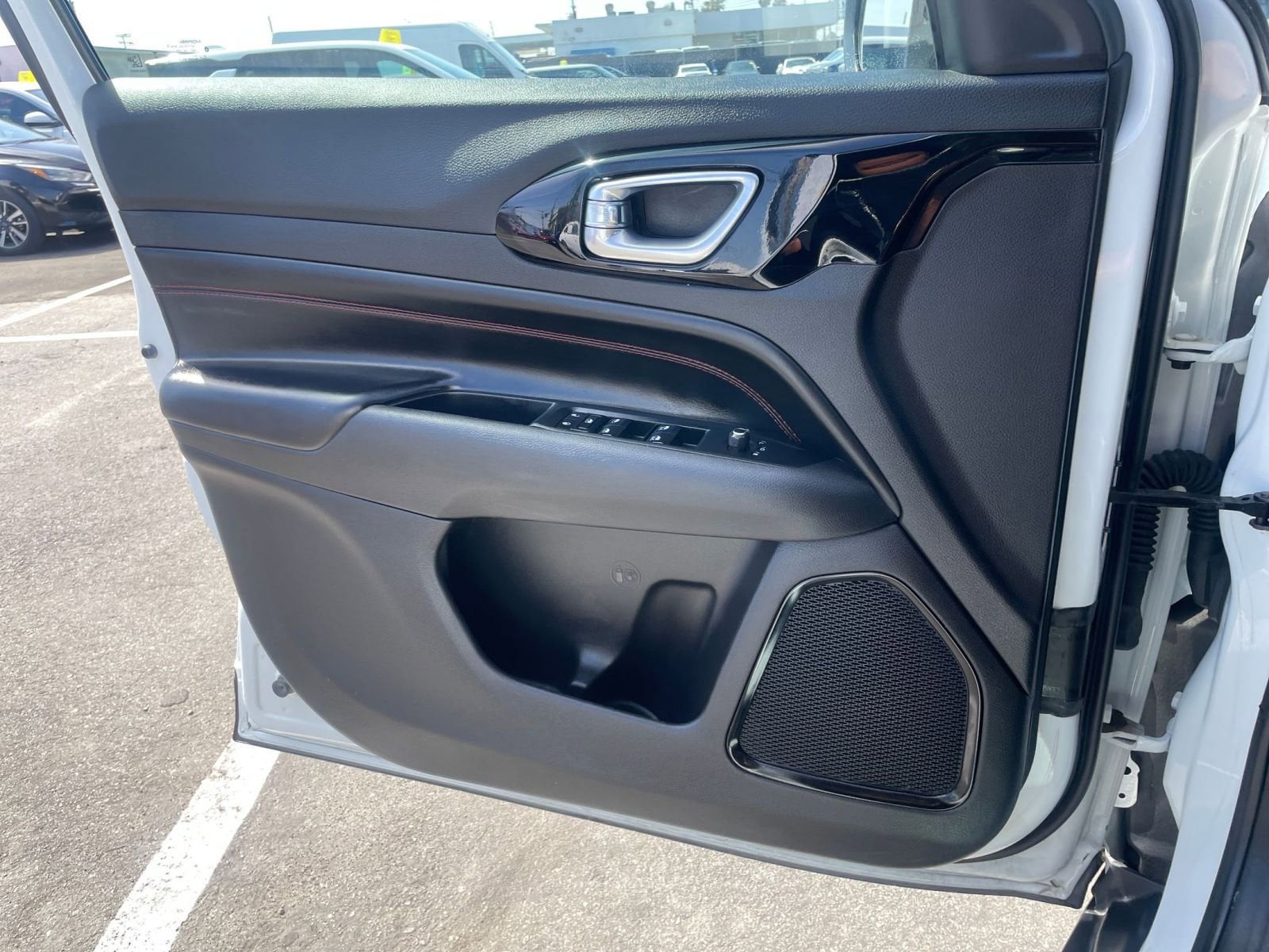 Thumbnail: 2025 Jeep Compass - 18