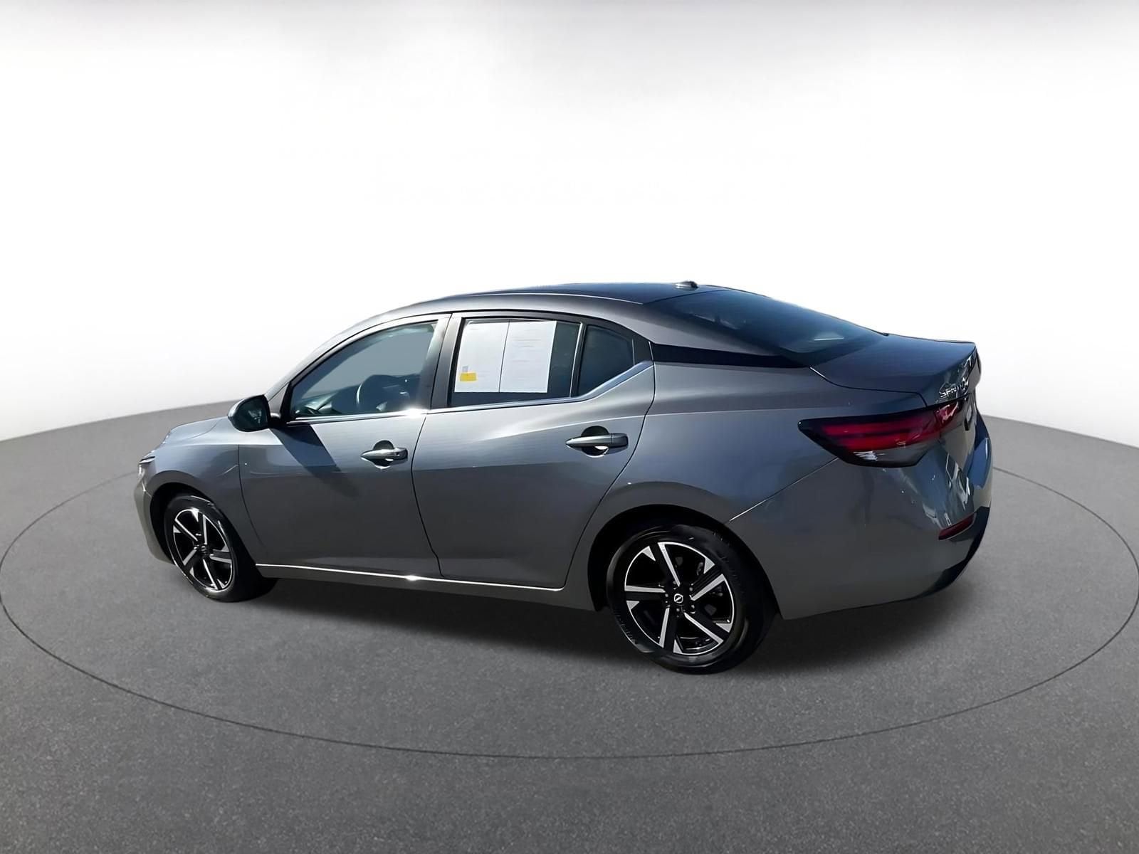 Thumbnail: 2025 Nissan Sentra - 9