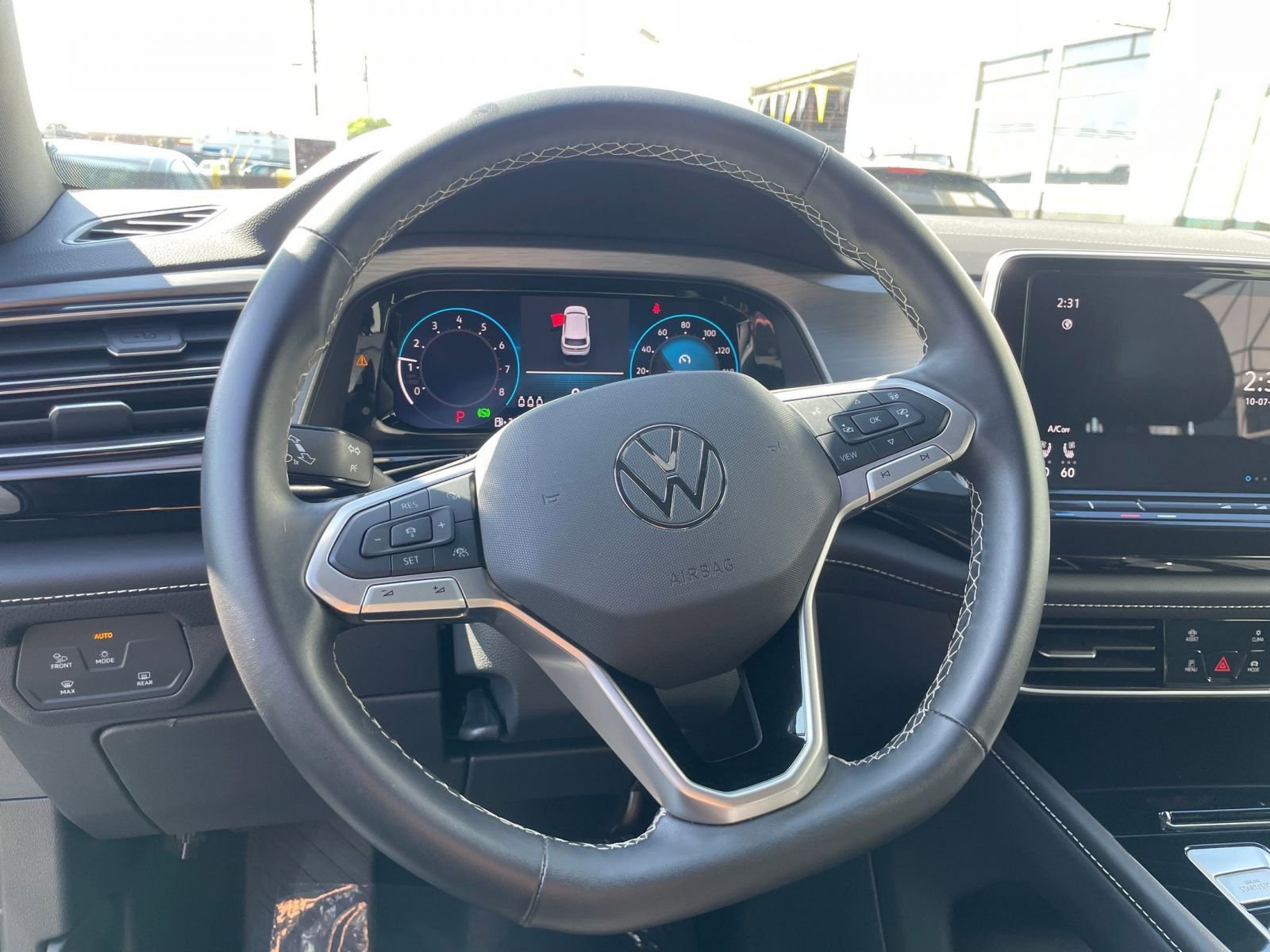 Thumbnail: 2025 Volkswagen Atlas - 28