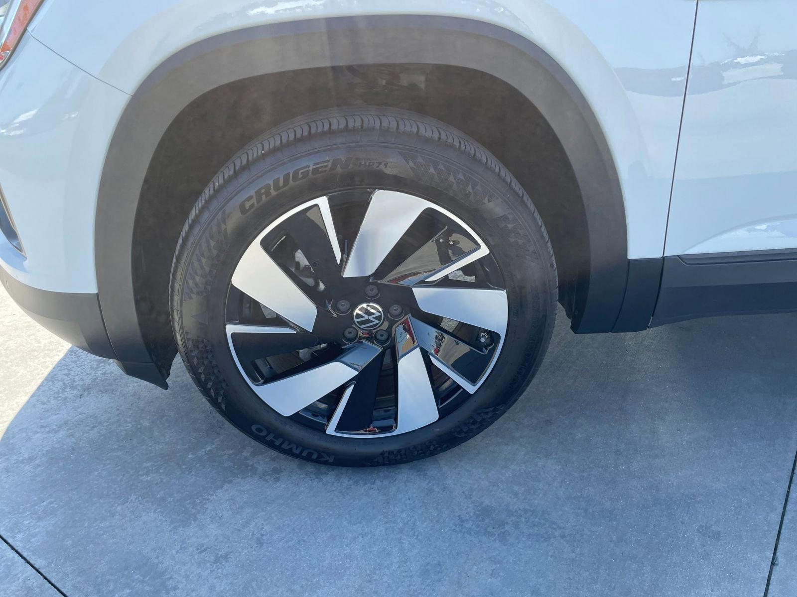 Thumbnail: 2025 Volkswagen Atlas - 30