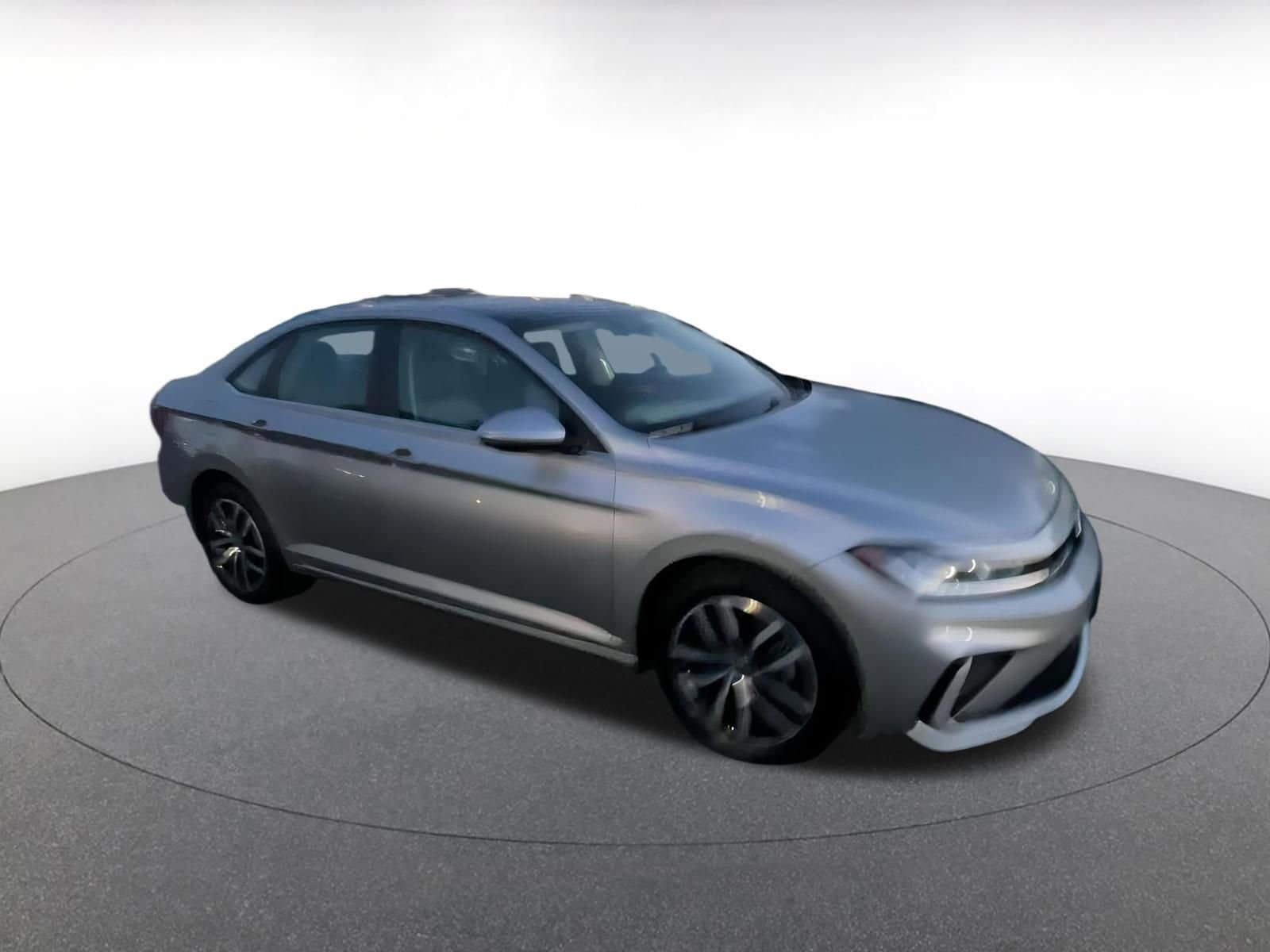 Thumbnail: 2025 Volkswagen Jetta - 2