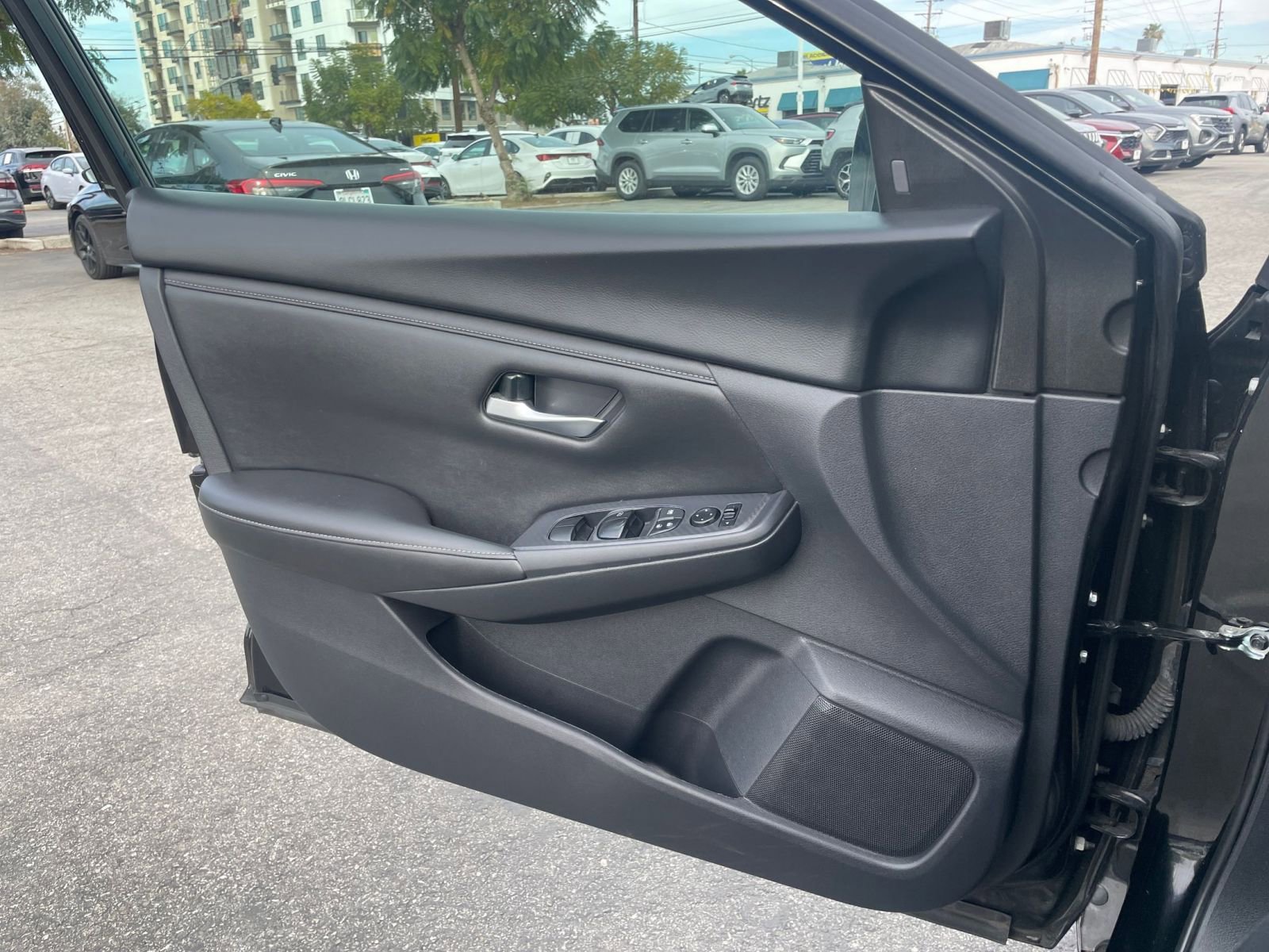 Thumbnail: 2024 Nissan Sentra - 18