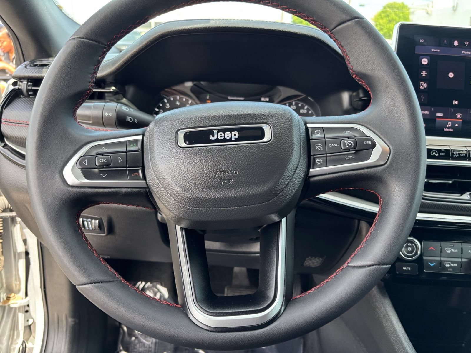 Thumbnail: 2025 Jeep Compass - 27