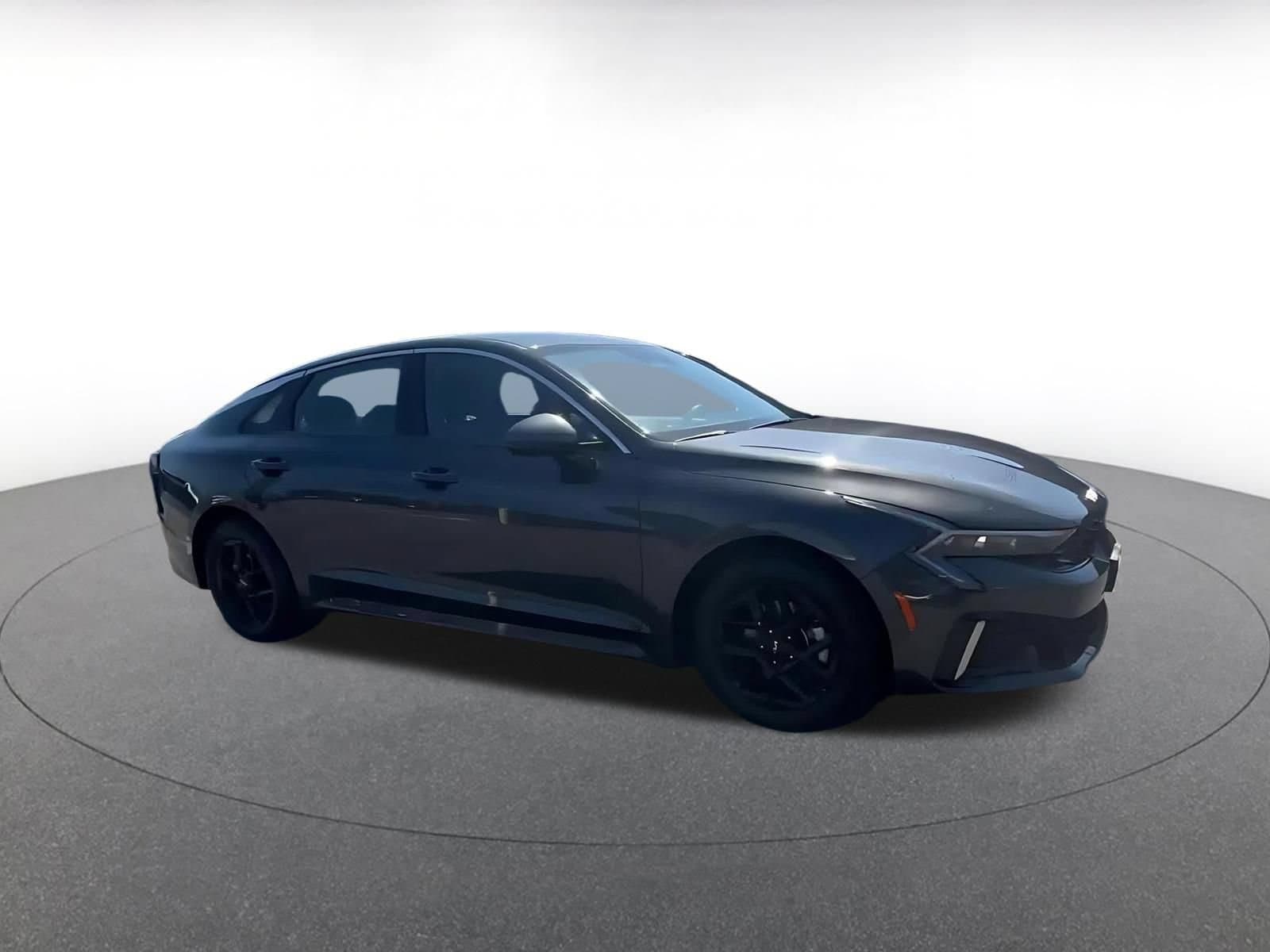 Thumbnail: 2025 Kia K5 - 2