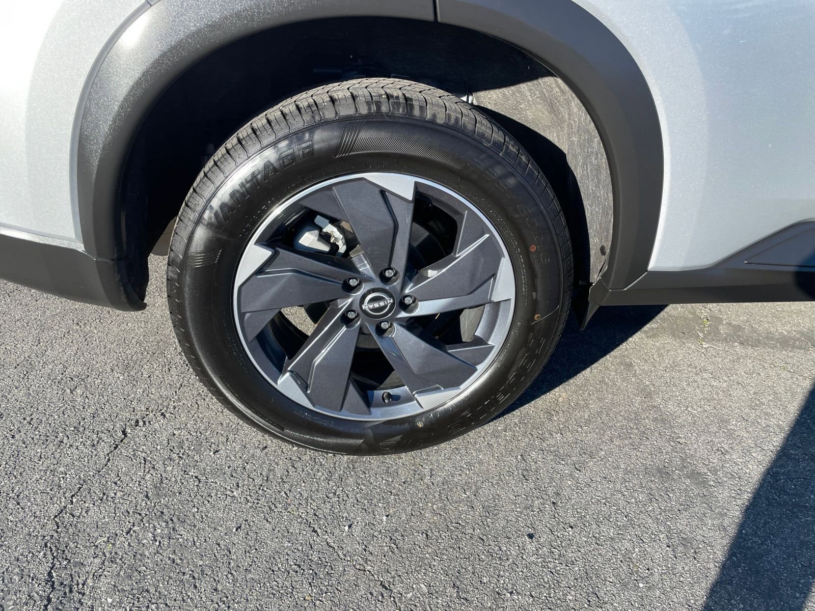 Thumbnail: 2025 Nissan Rogue - 30