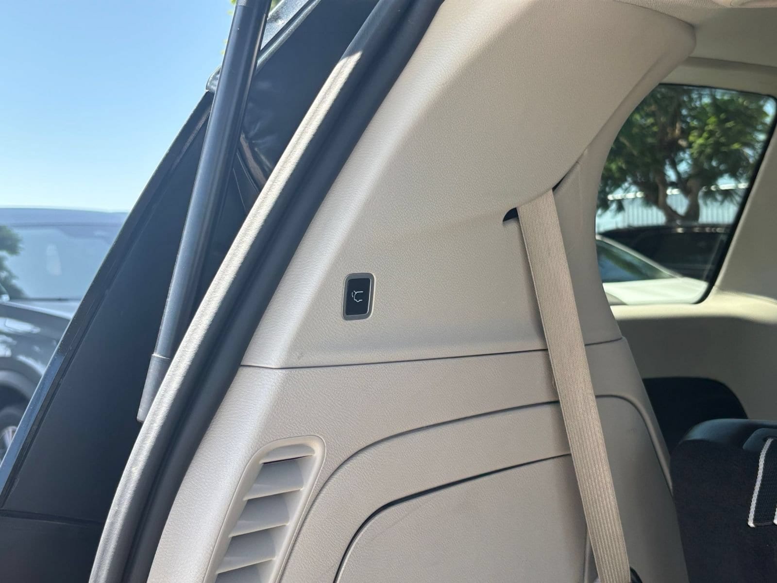 Thumbnail: 2023 Chrysler Pacifica - 22