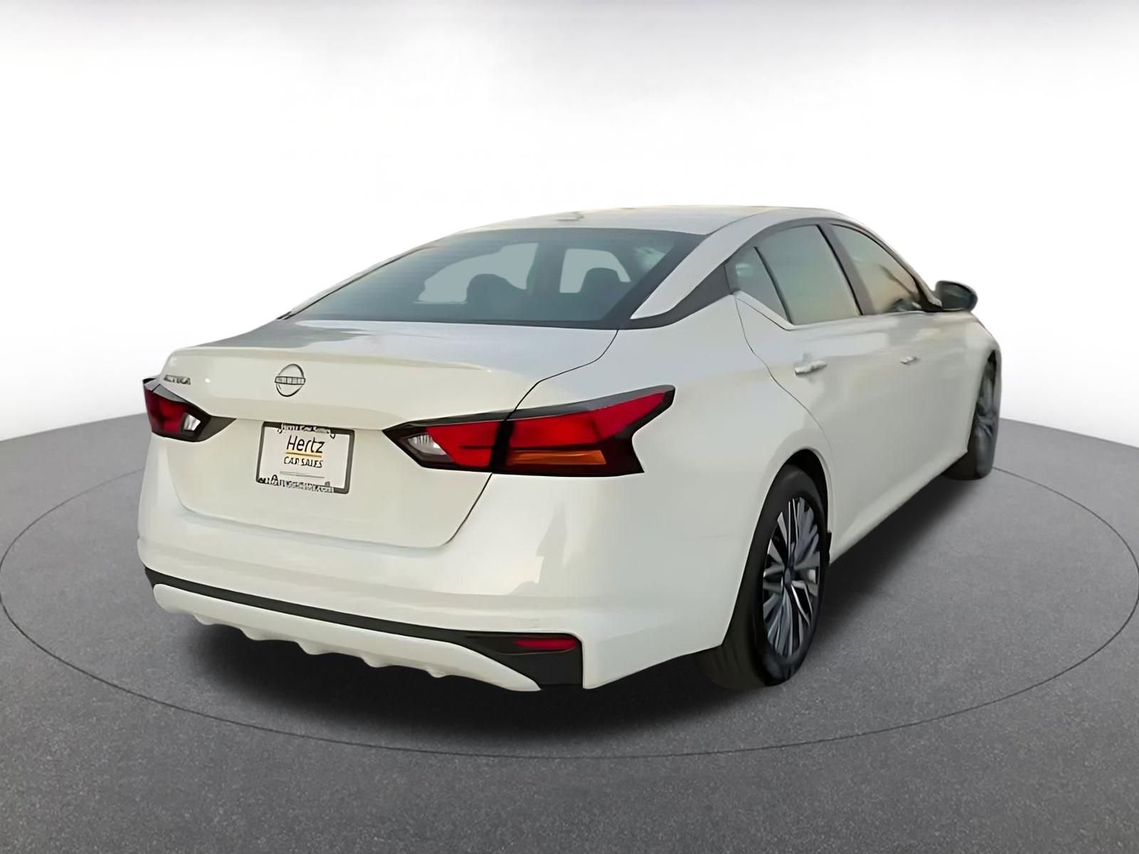 Thumbnail: 2025 Nissan Altima - 14