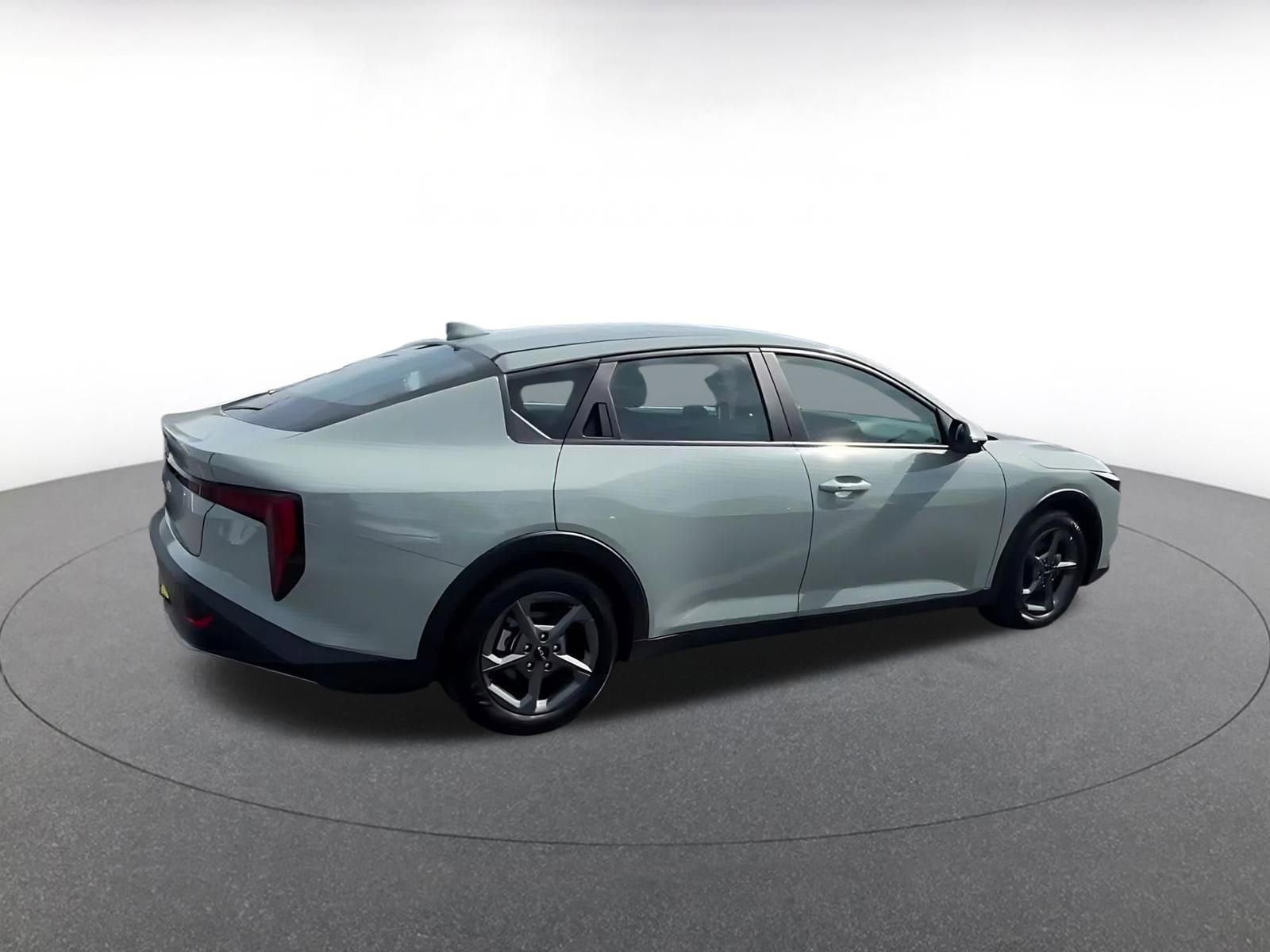 Thumbnail: 2025 Kia K4 - 15