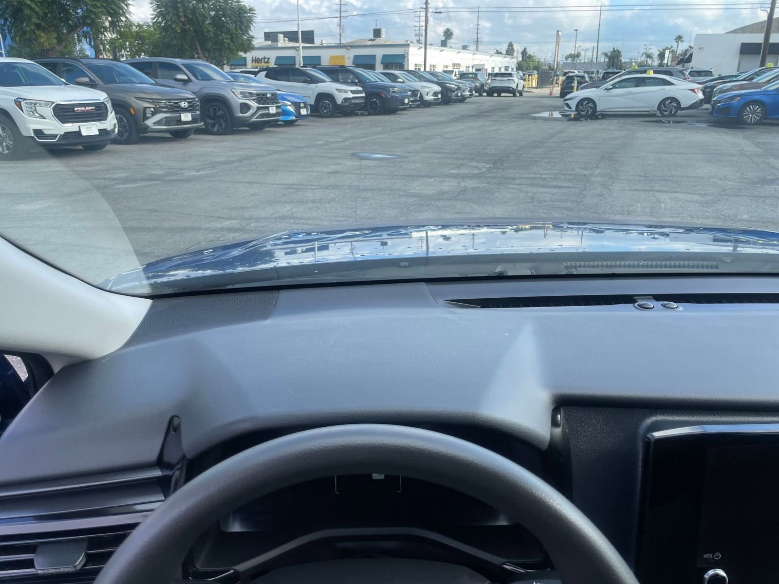 Thumbnail: 2025 Toyota Camry - 34