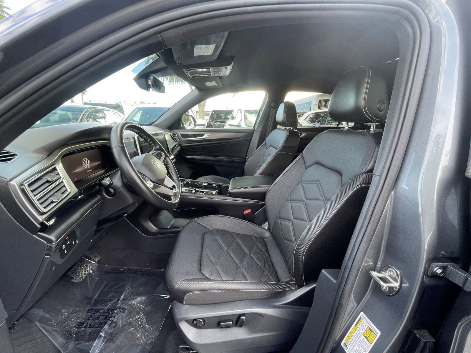 Thumbnail: 2025 Volkswagen Atlas - 27