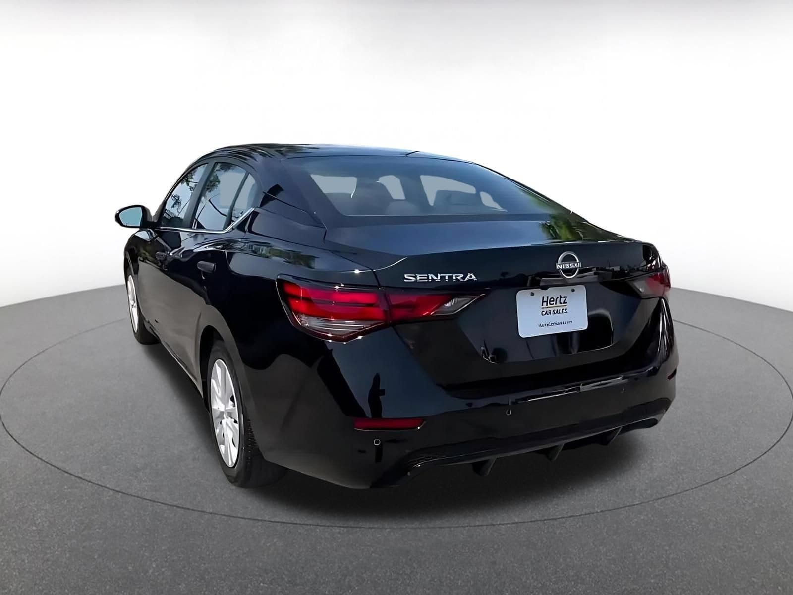 Thumbnail: 2025 Nissan Sentra - 11