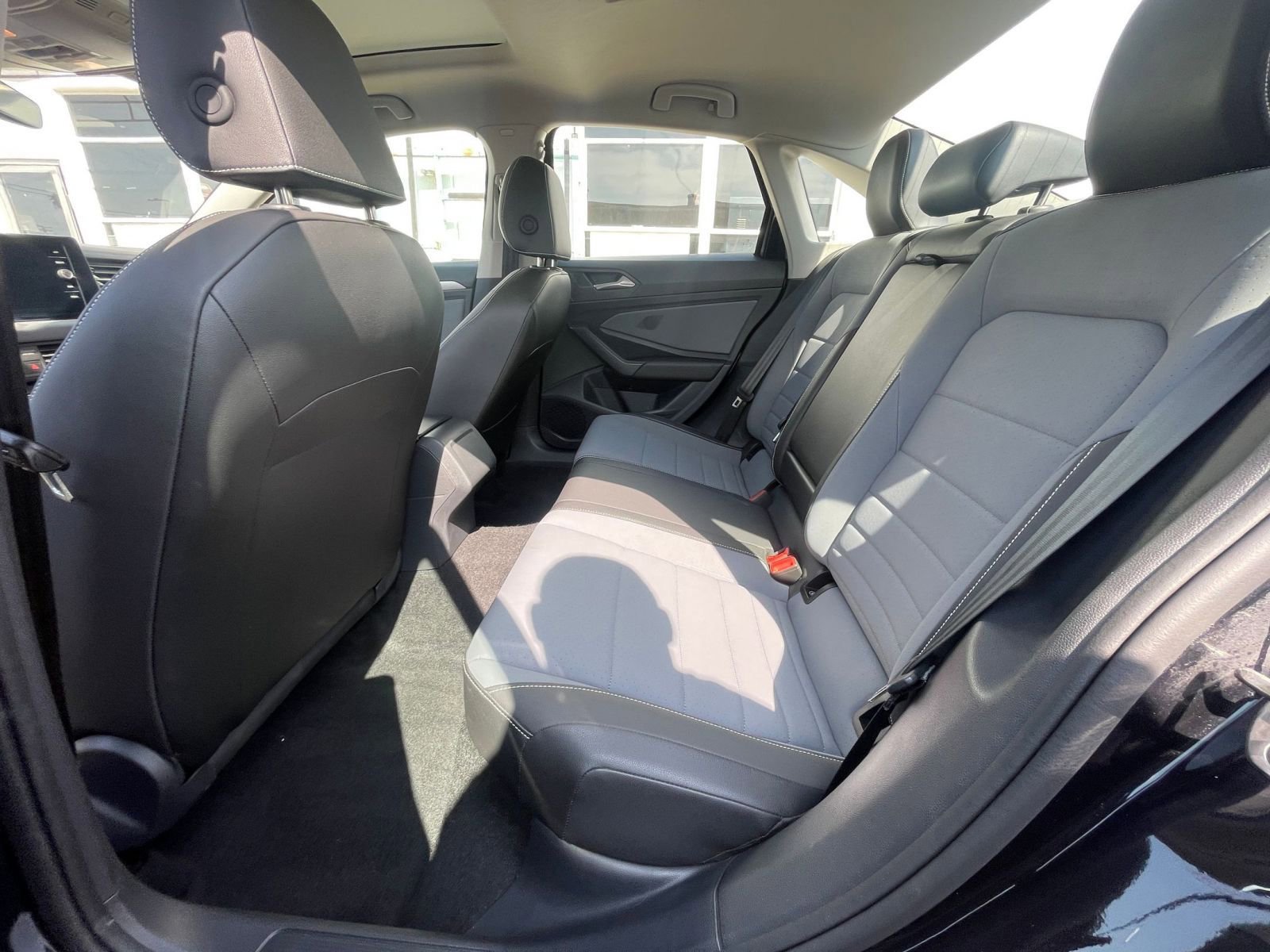 Thumbnail: 2025 Volkswagen Jetta - 25