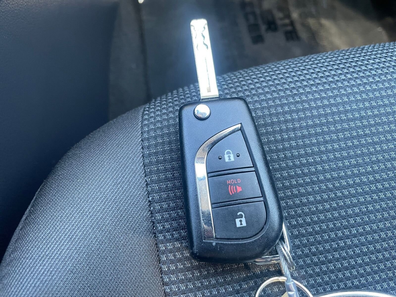 Thumbnail: 2025 Toyota RAV4 - 22