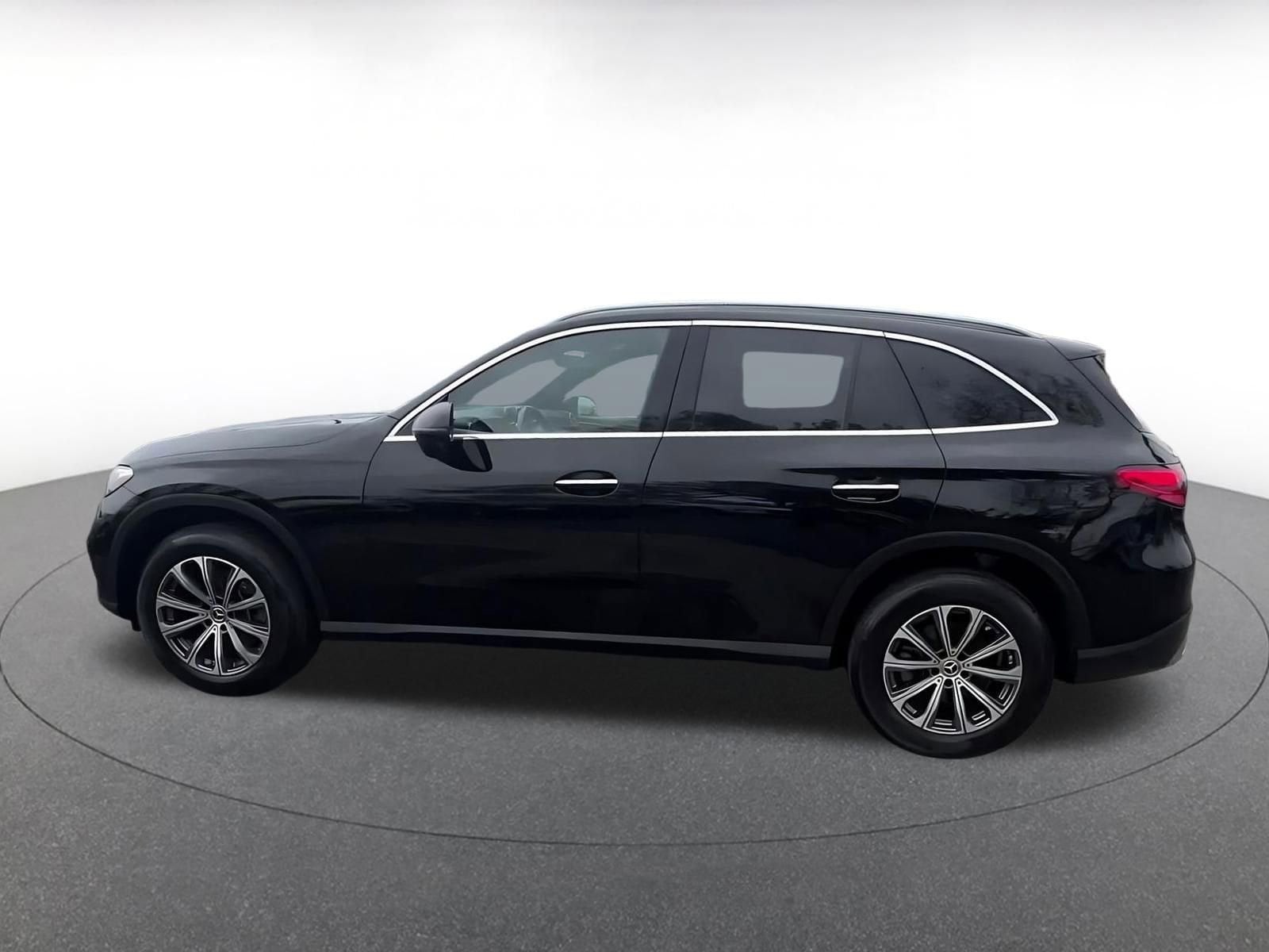 Thumbnail: 2024 Mercedes-Benz GLC - 9