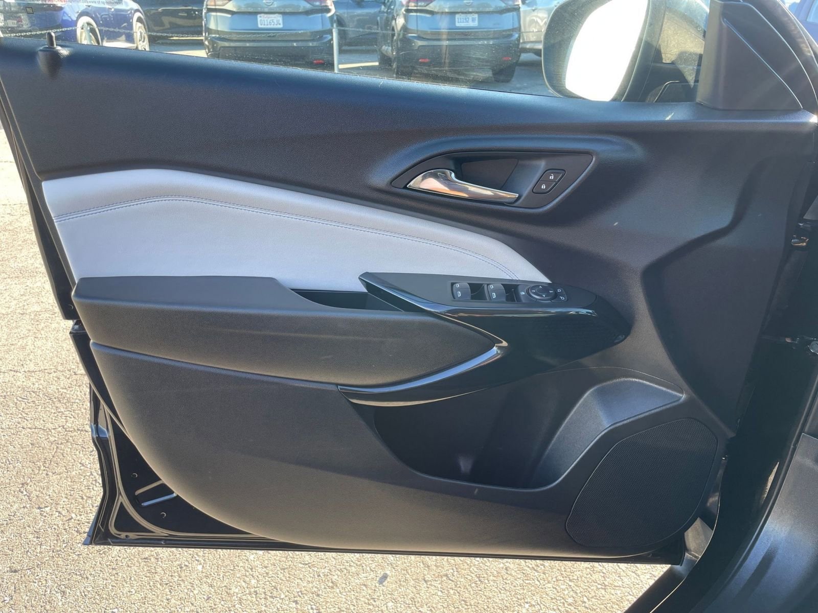 Thumbnail: 2025 Chevrolet Trax - 20