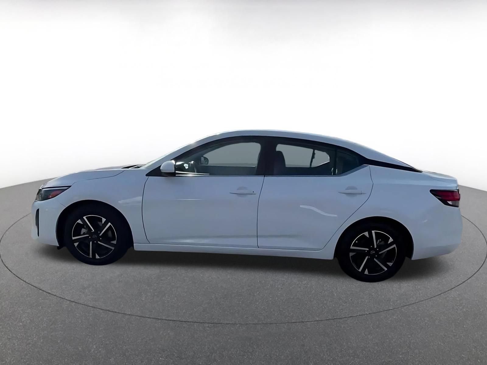 Thumbnail: 2025 Nissan Sentra - 8