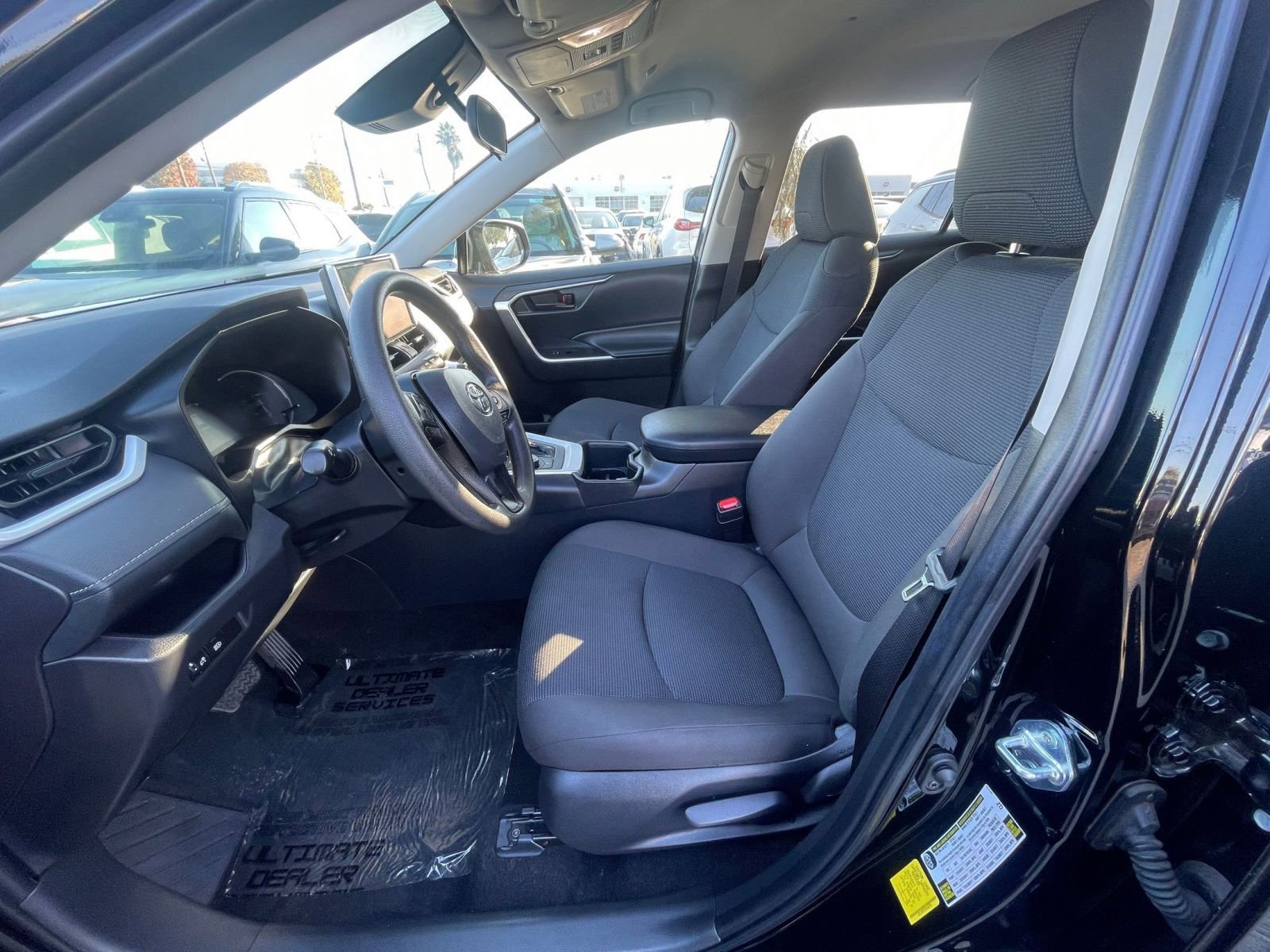 Thumbnail: 2025 Toyota RAV4 - 27