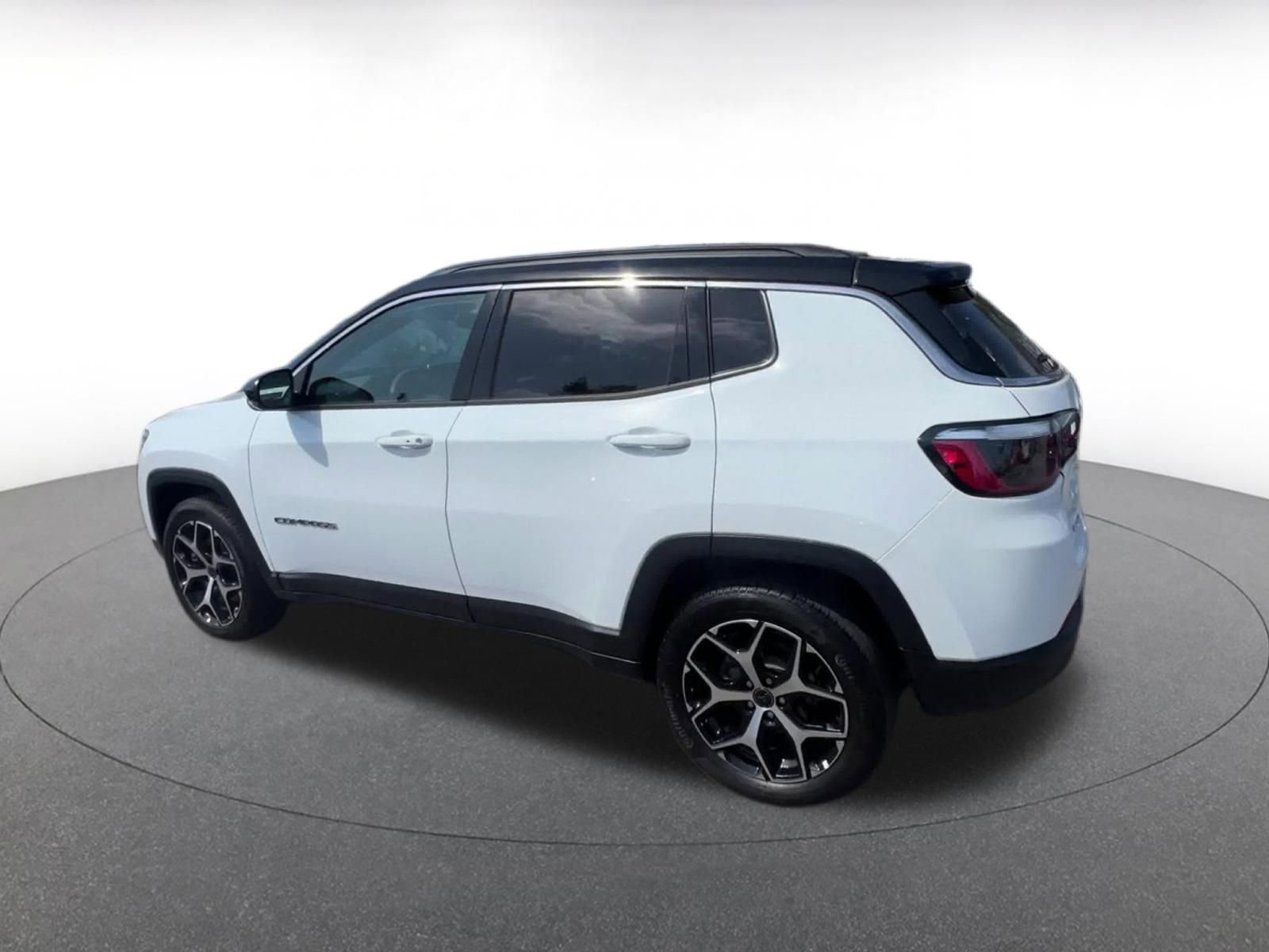 Thumbnail: 2025 Jeep Compass - 10