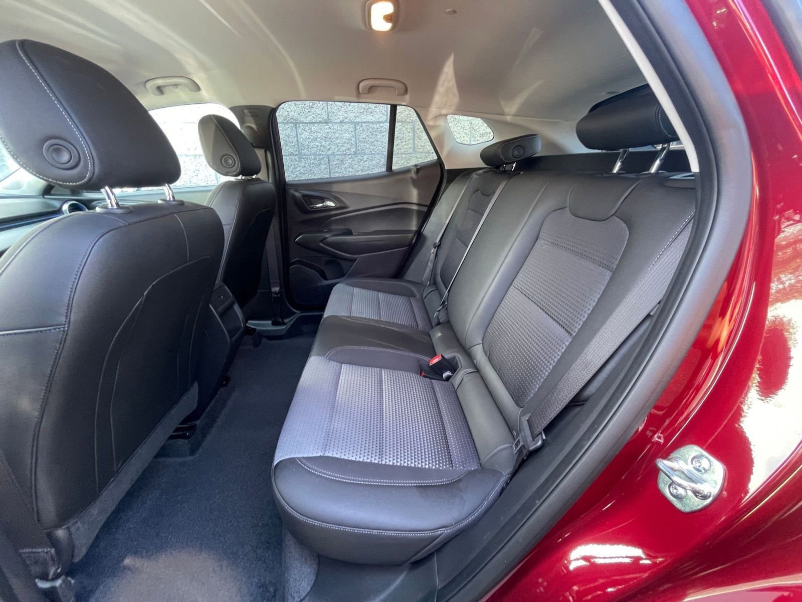 Thumbnail: 2025 Chevrolet Trax - 27