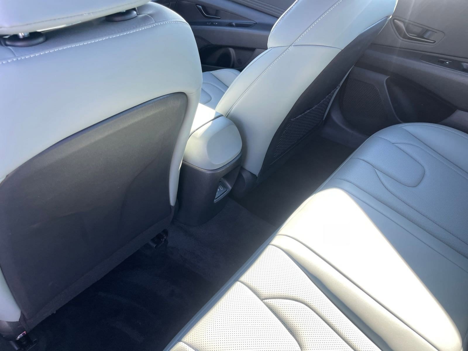 Thumbnail: 2025 Hyundai Elantra - 24