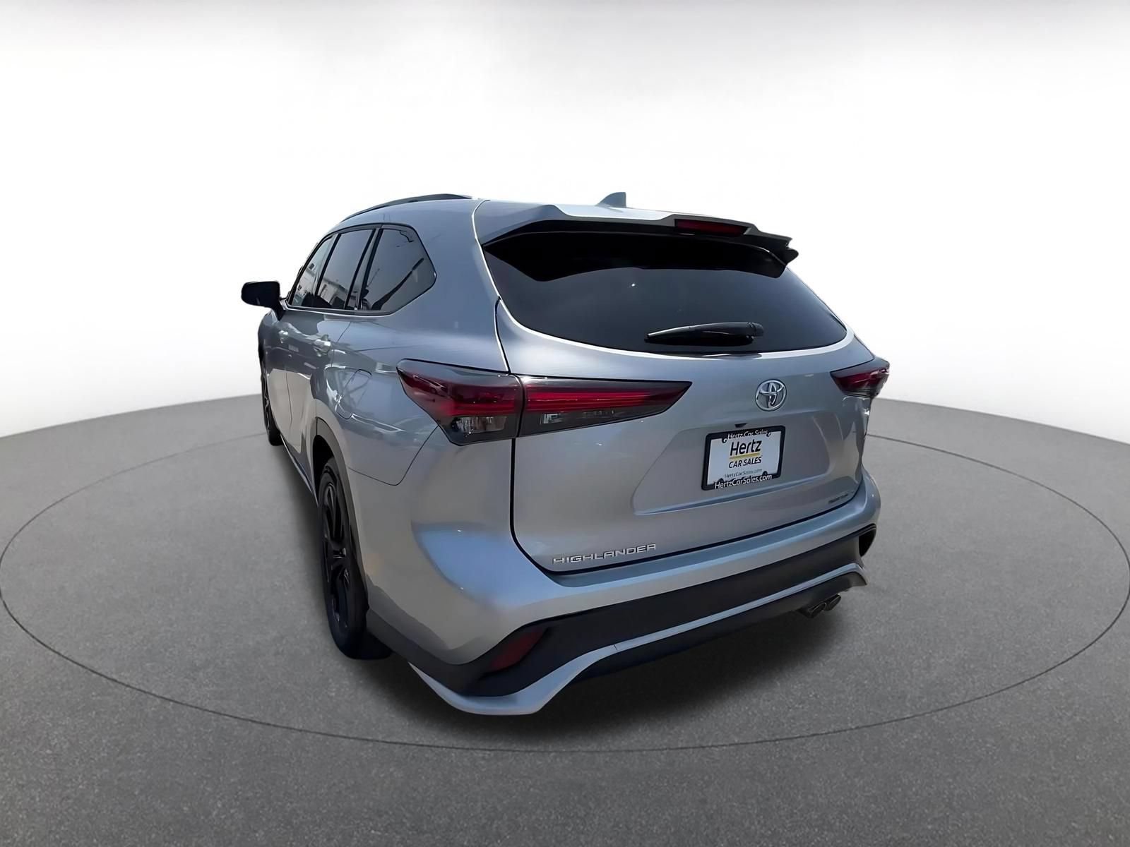 Thumbnail: 2025 Toyota Highlander - 9