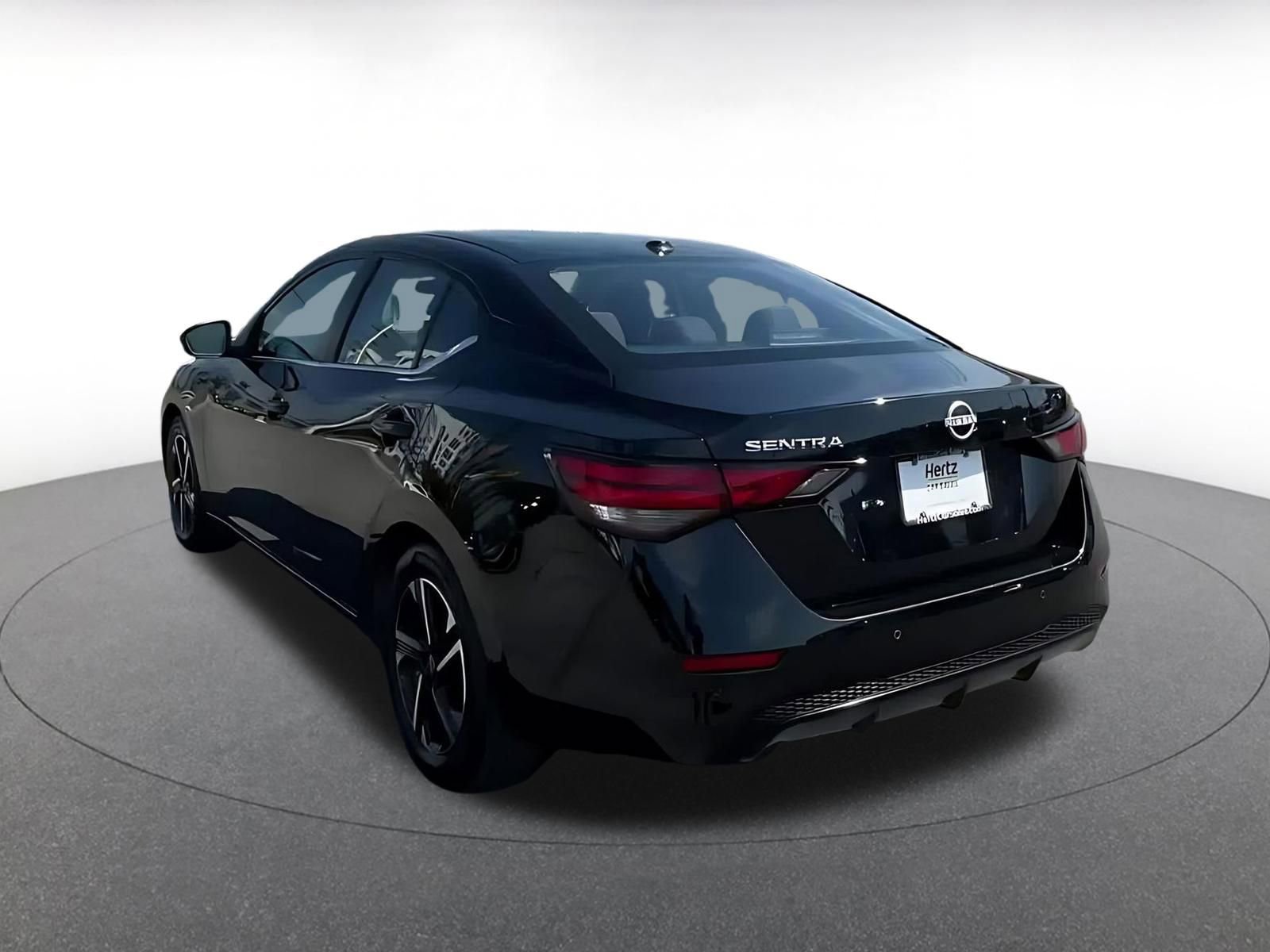 Thumbnail: 2025 Nissan Sentra - 10