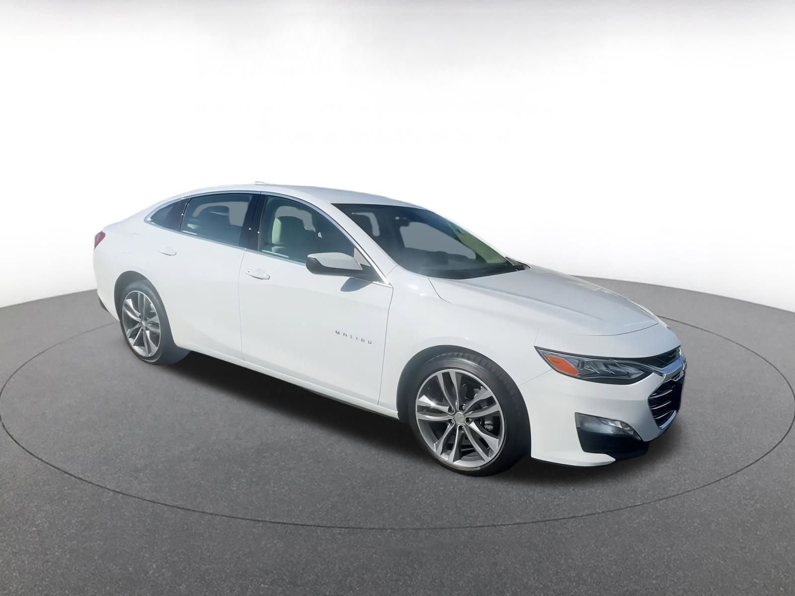 Thumbnail: 2024 Chevrolet Malibu - 2