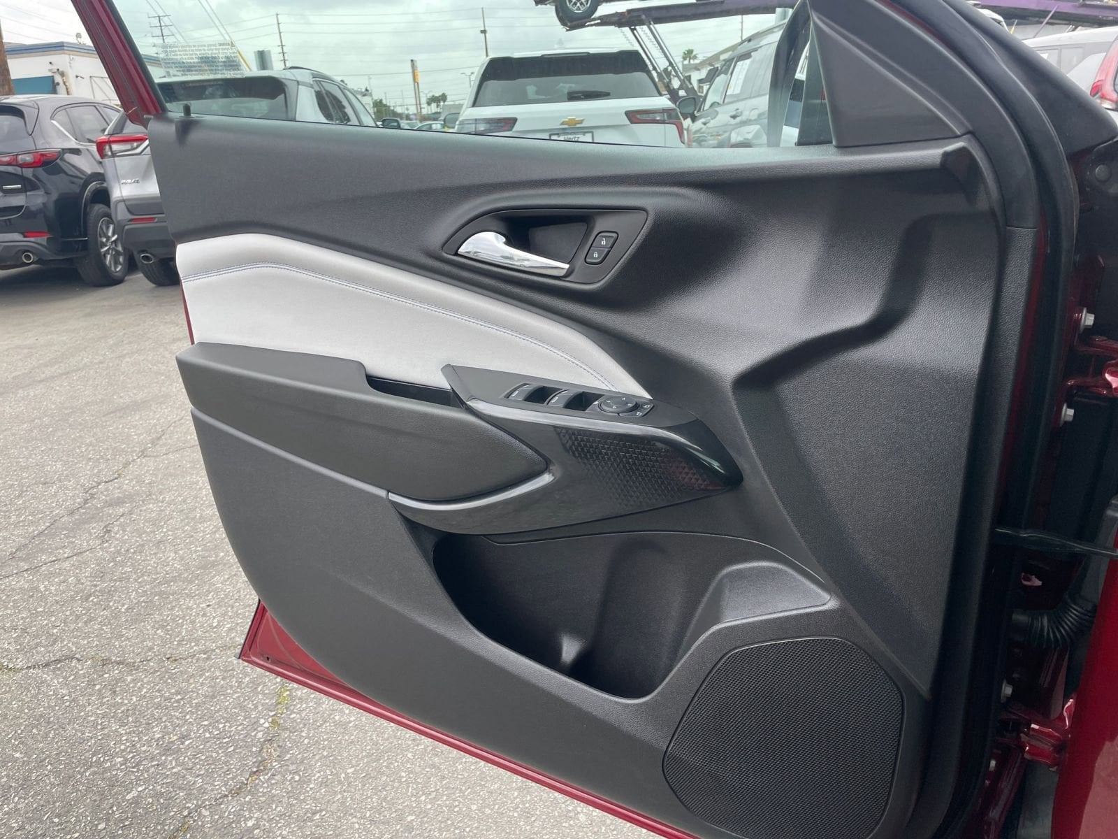 Thumbnail: 2025 Chevrolet Trax - 18