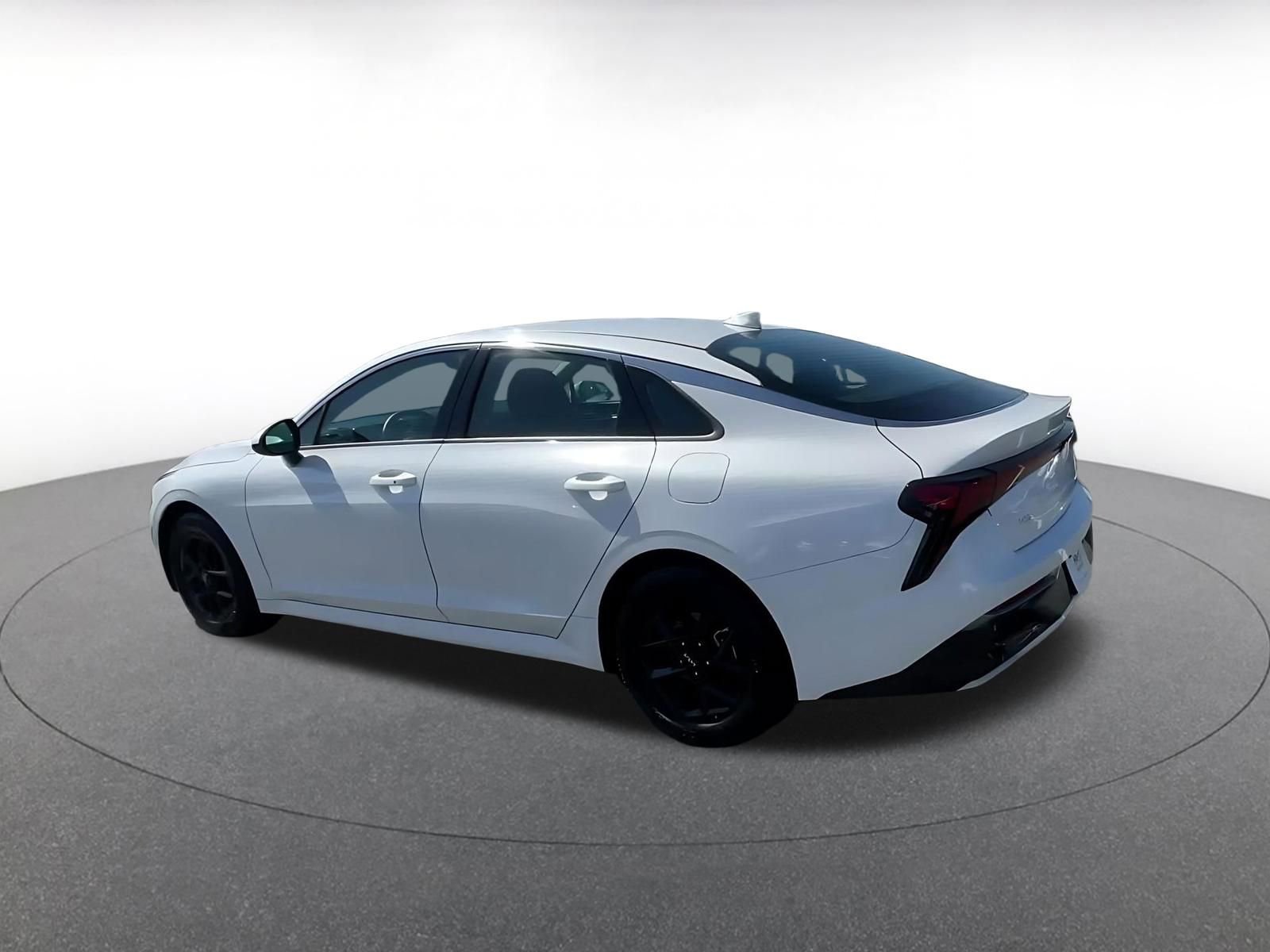 Thumbnail: 2025 Kia K5 - 11