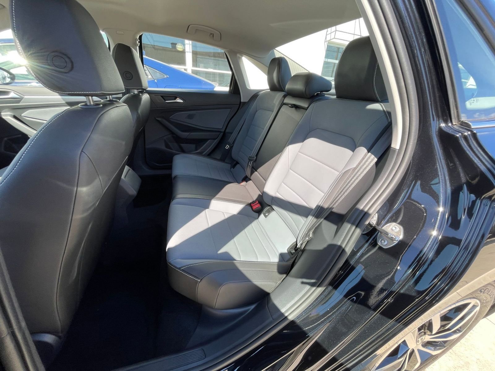 Thumbnail: 2025 Volkswagen Jetta - 25