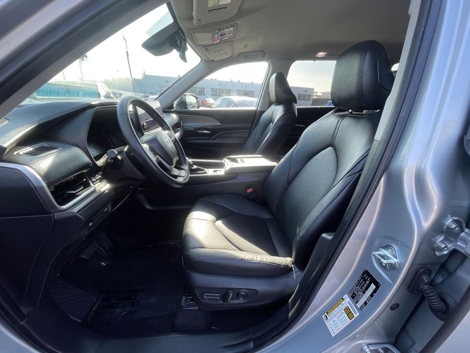 Thumbnail: 2025 Toyota Grand Highlander - 27