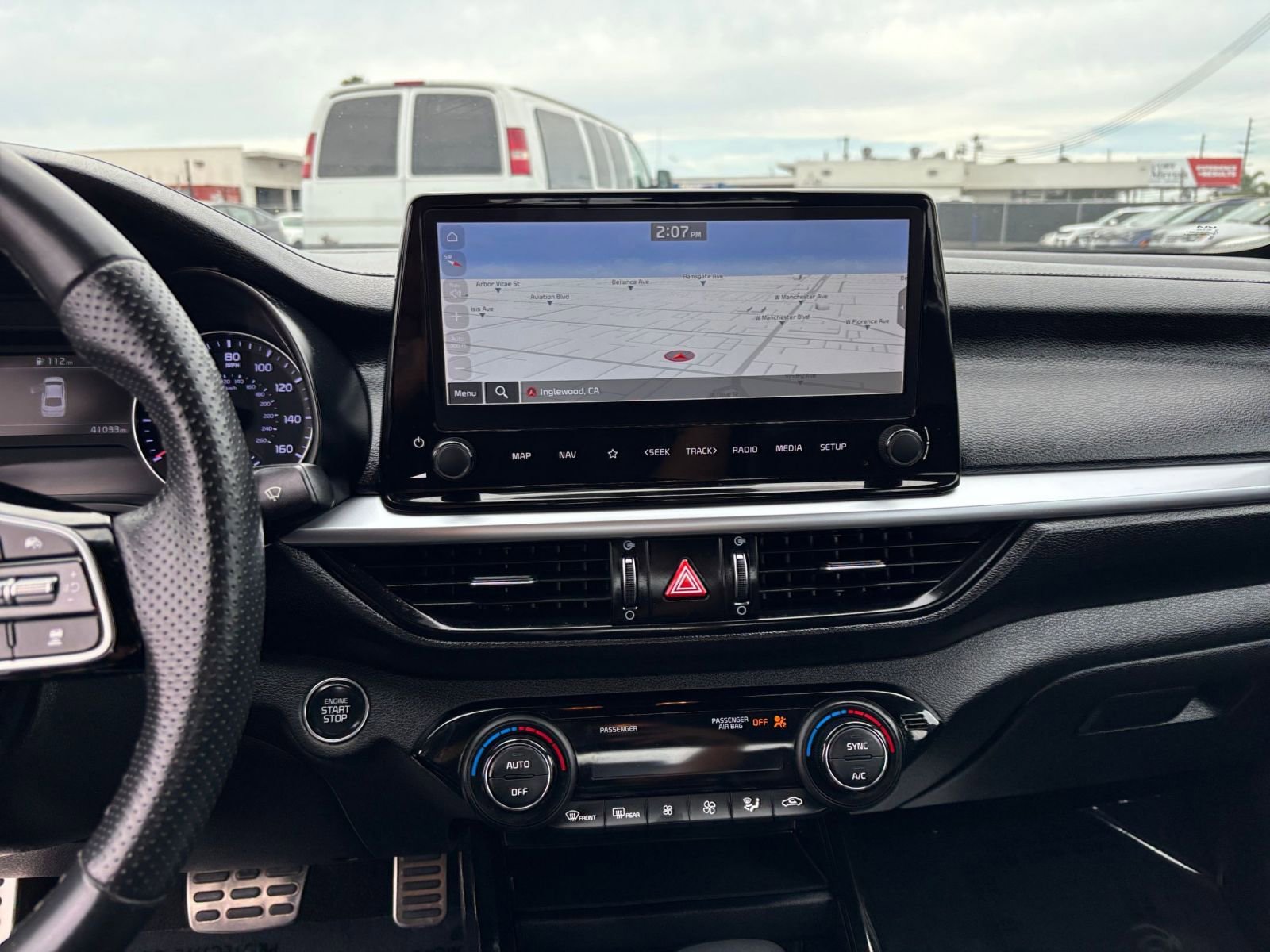 Thumbnail: 2023 Kia Forte - 17