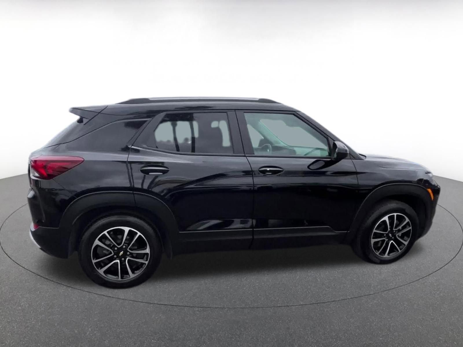 Thumbnail: 2025 Chevrolet TrailBlazer - 16