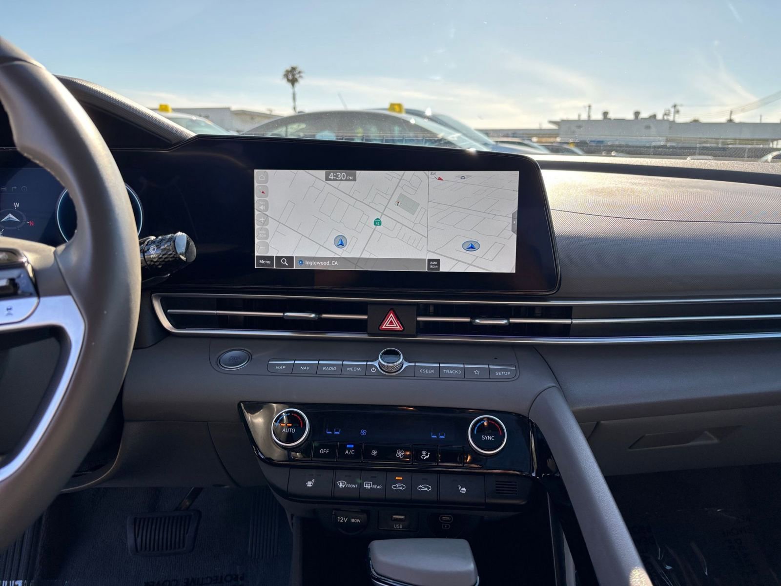 Thumbnail: 2025 Hyundai Elantra - 17