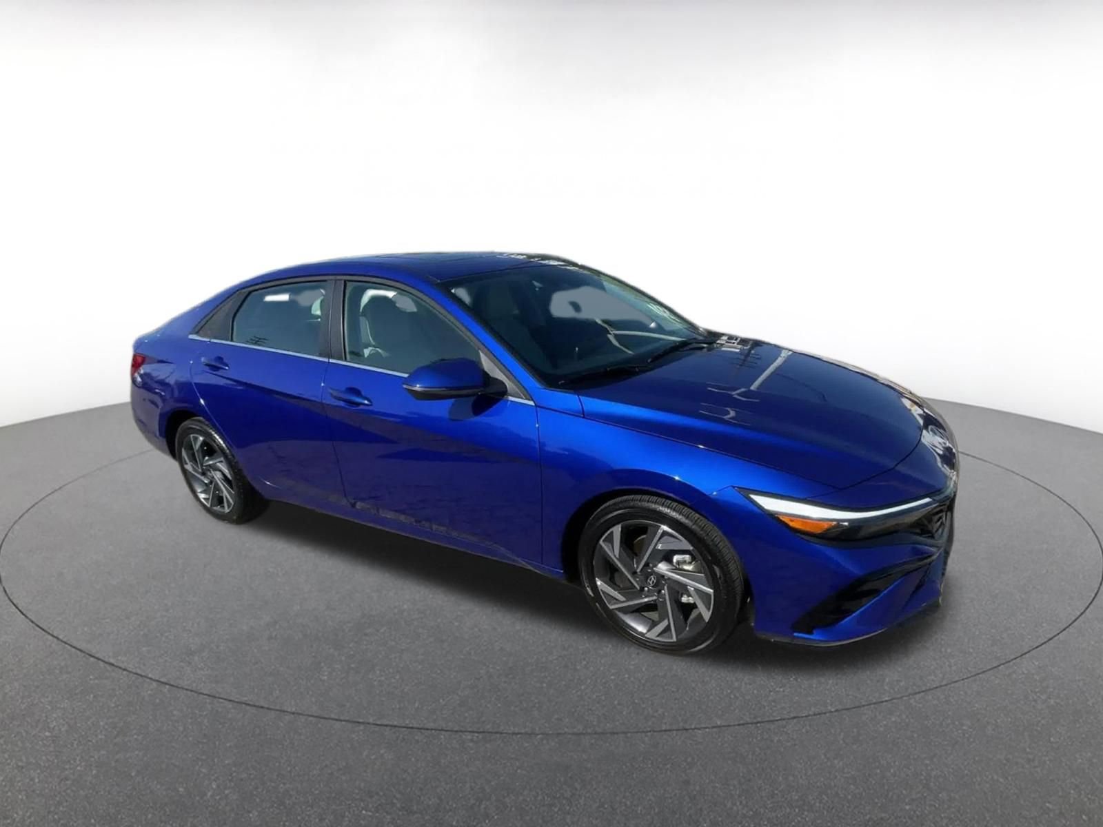 Thumbnail: 2025 Hyundai Elantra - 2