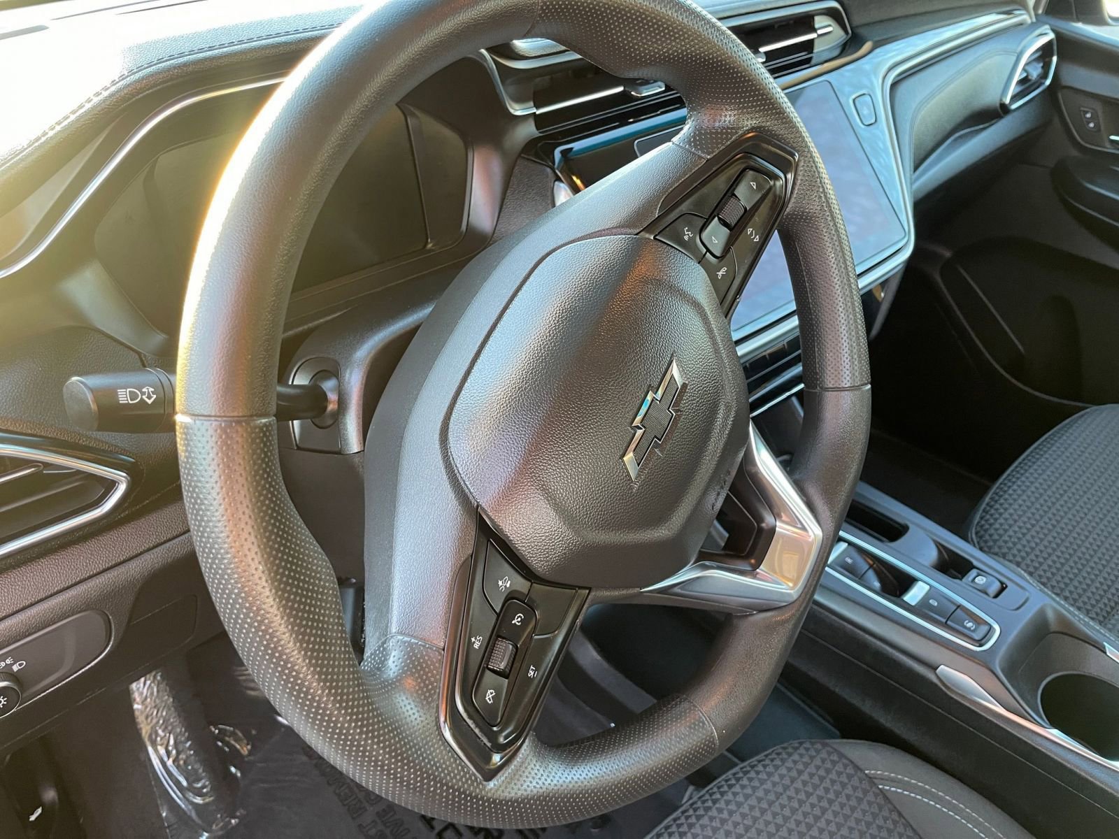 Thumbnail: 2023 Chevrolet Bolt EV - 32