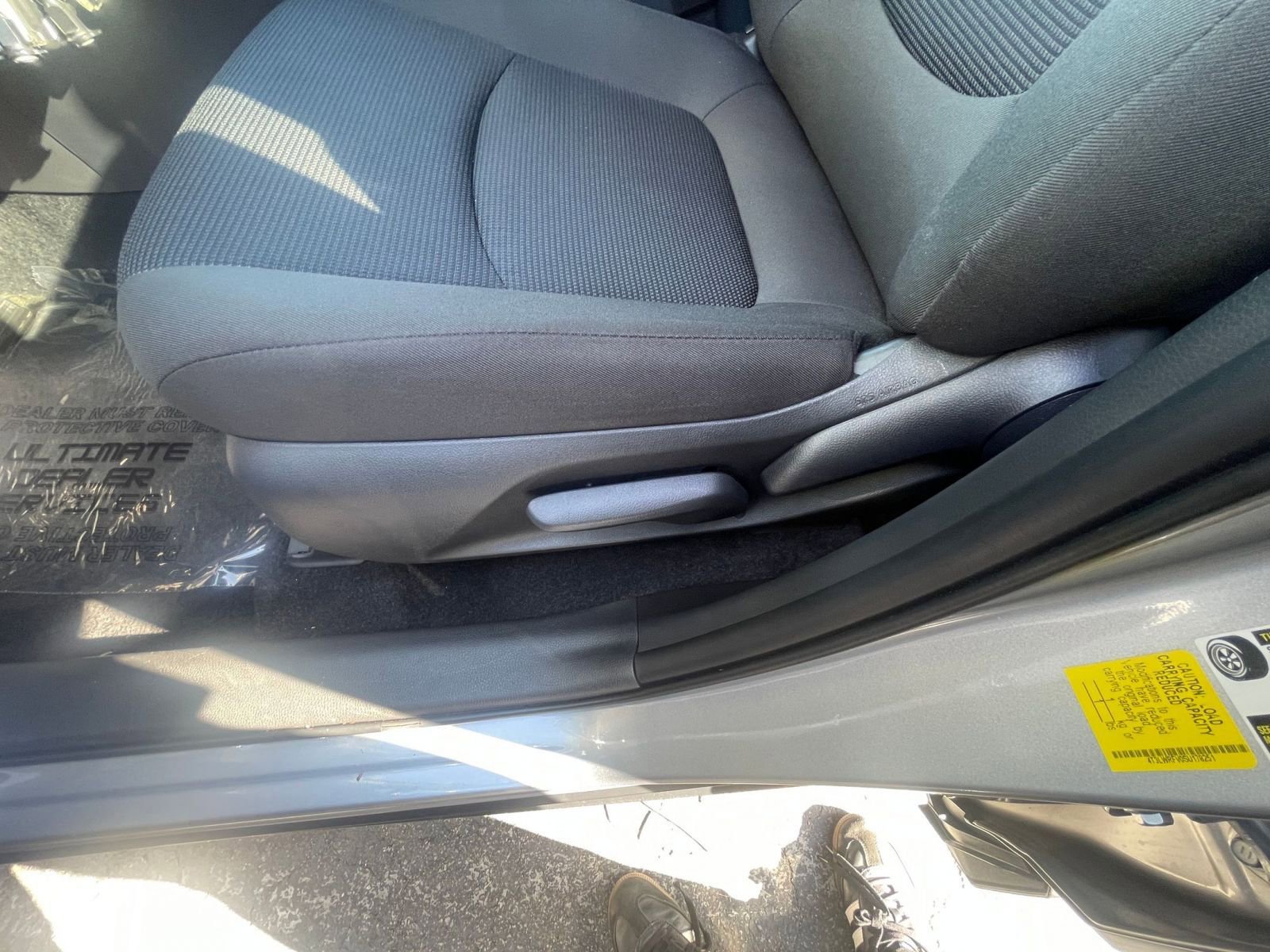 Thumbnail: 2025 Toyota RAV4 - 23