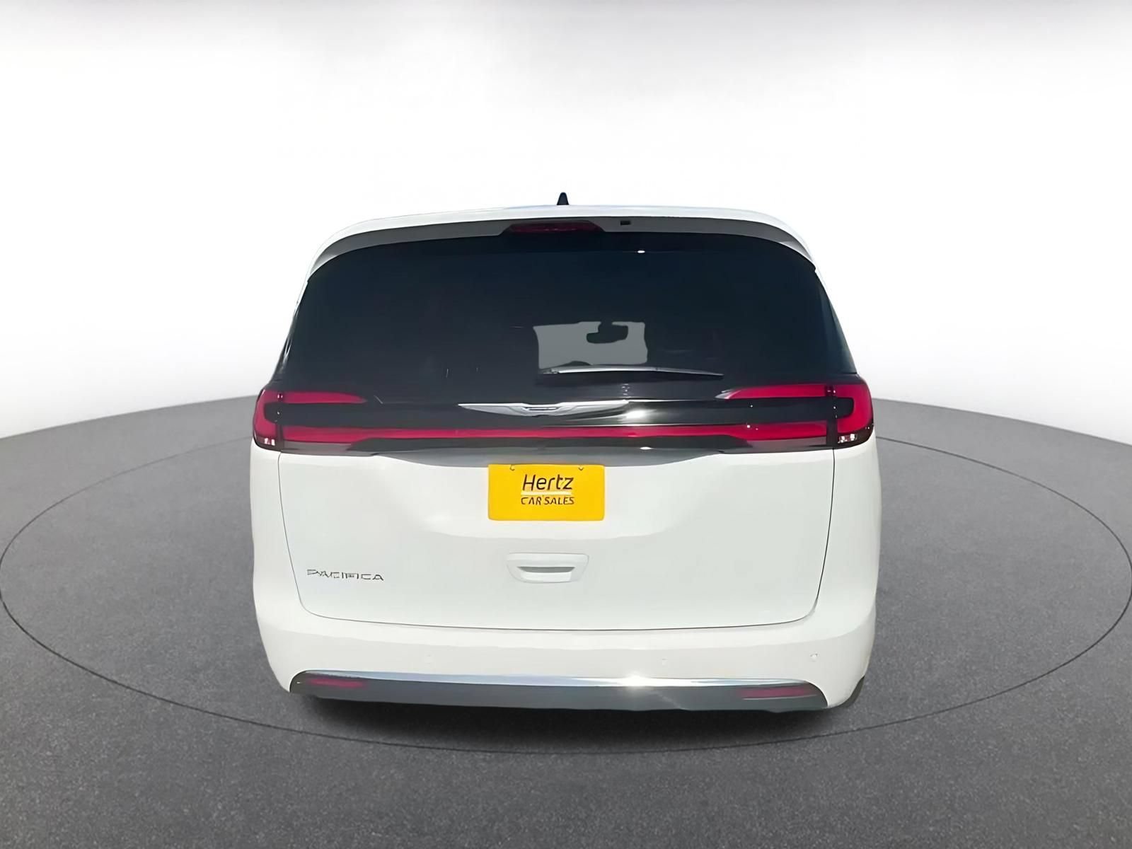 Thumbnail: 2025 Chrysler Pacifica - 12