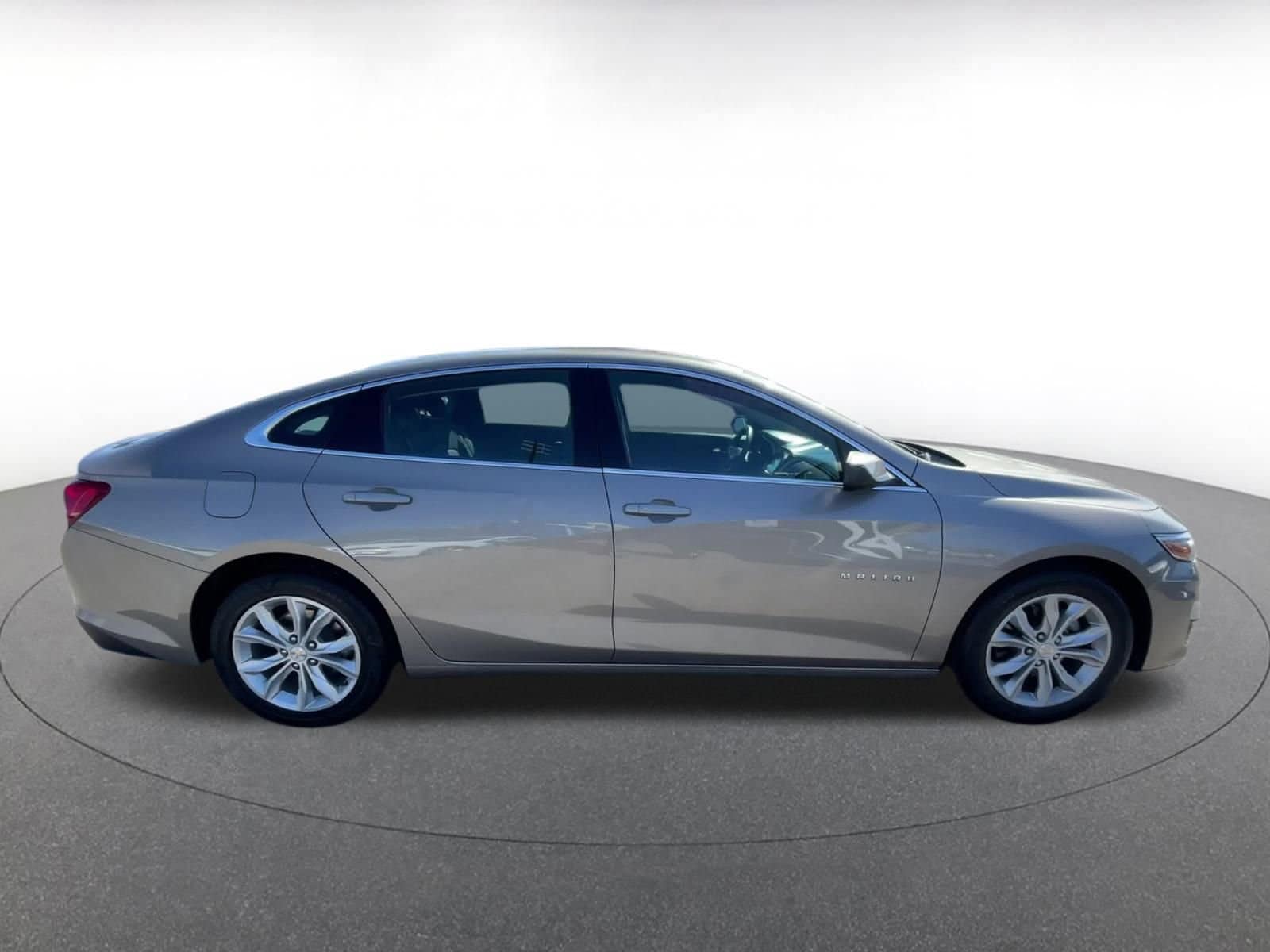 Thumbnail: 2023 Chevrolet Malibu - 16