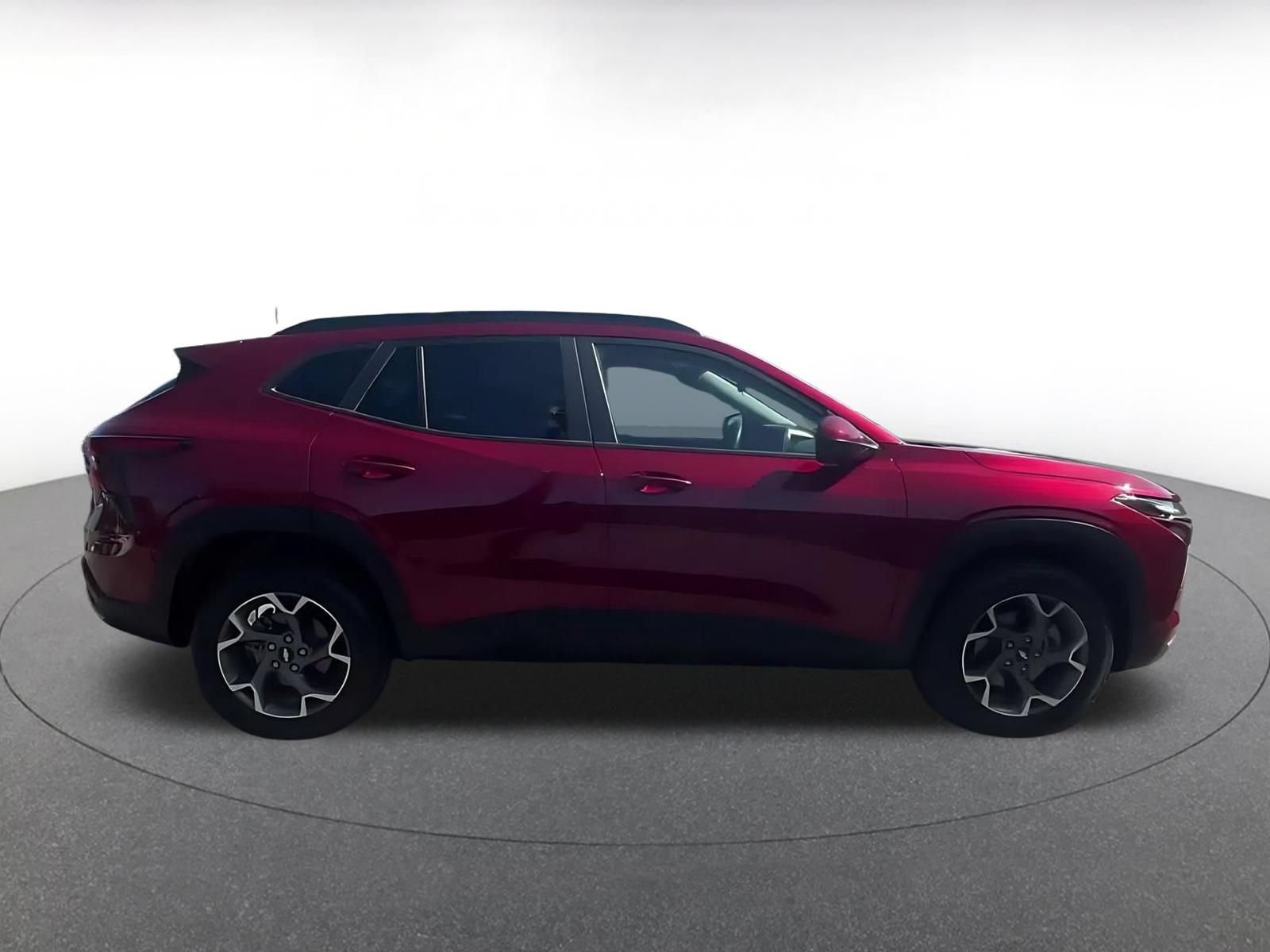Thumbnail: 2025 Chevrolet Trax - 15