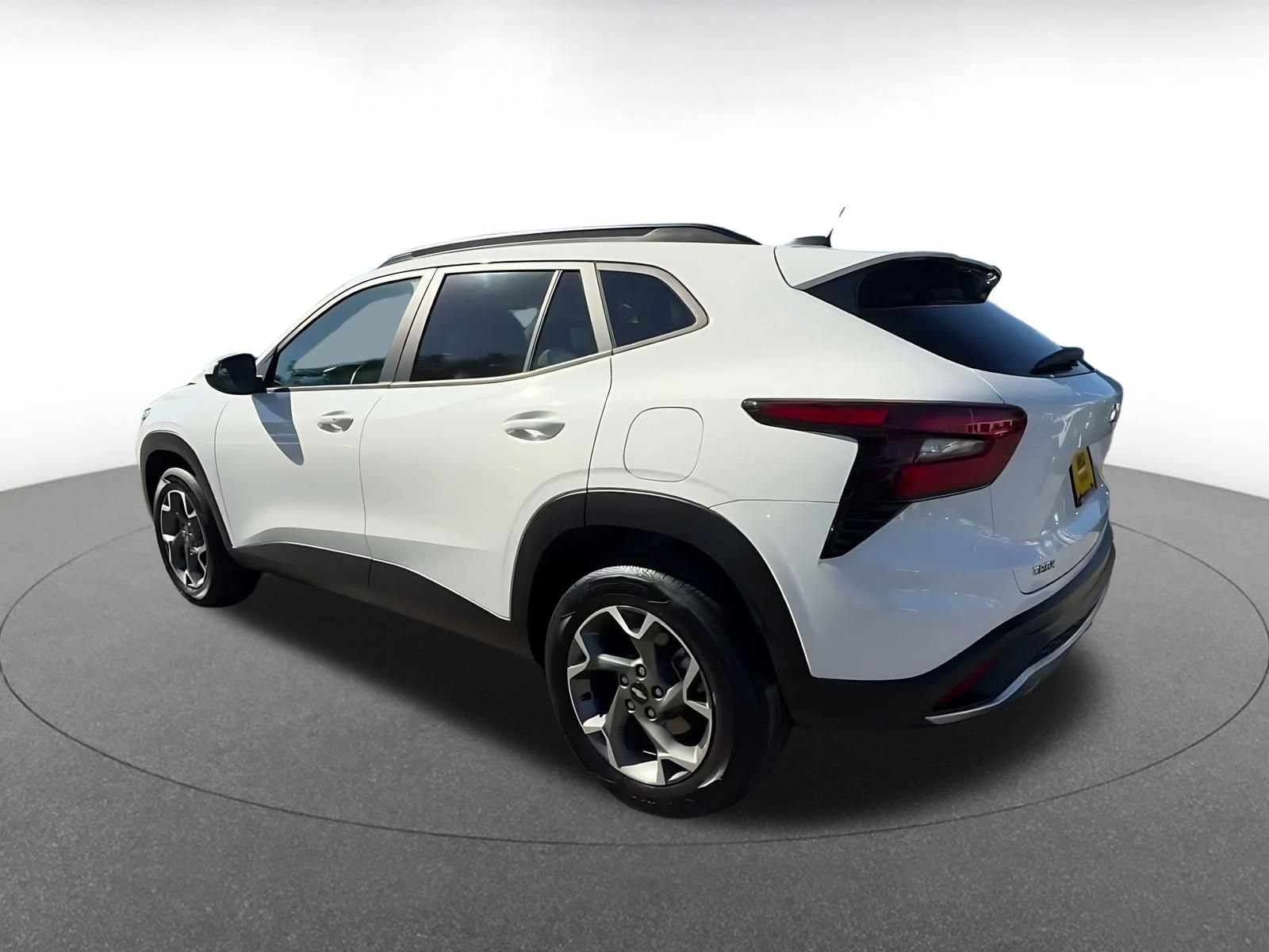 Thumbnail: 2025 Chevrolet Trax - 9