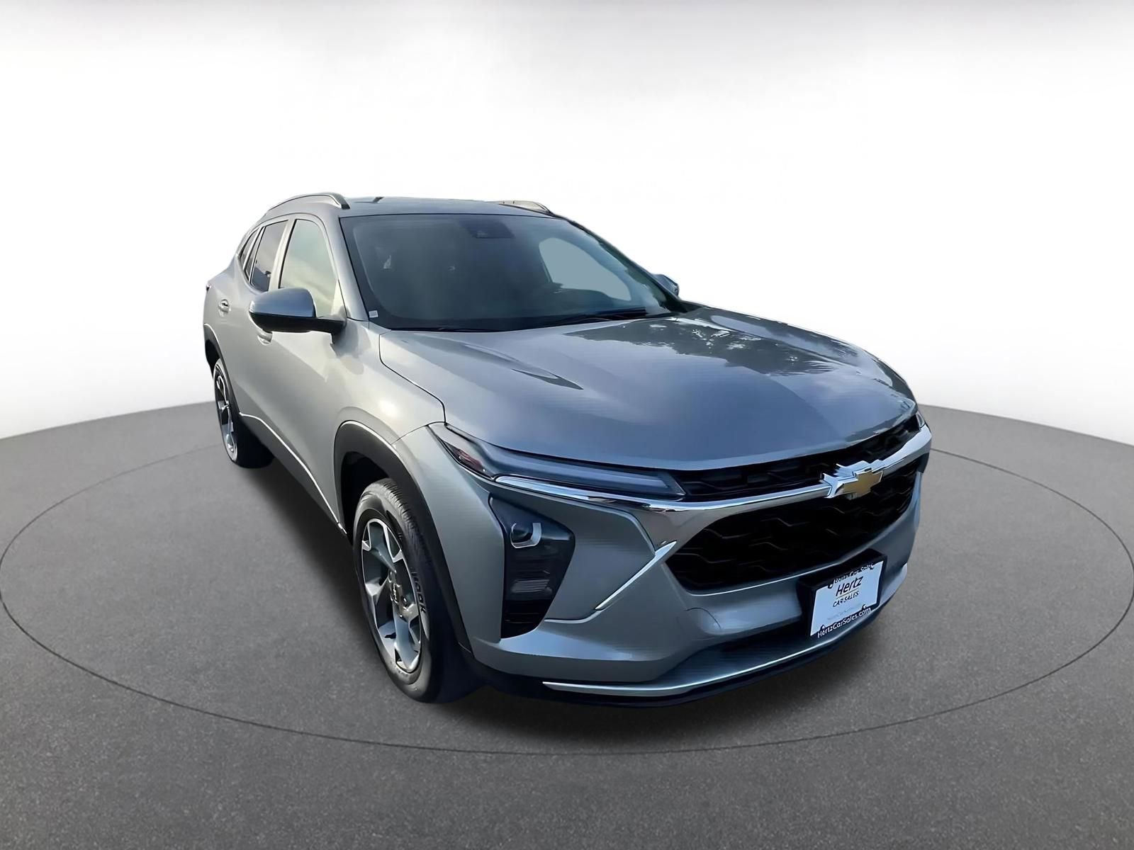 Thumbnail: 2025 Chevrolet Trax - 3