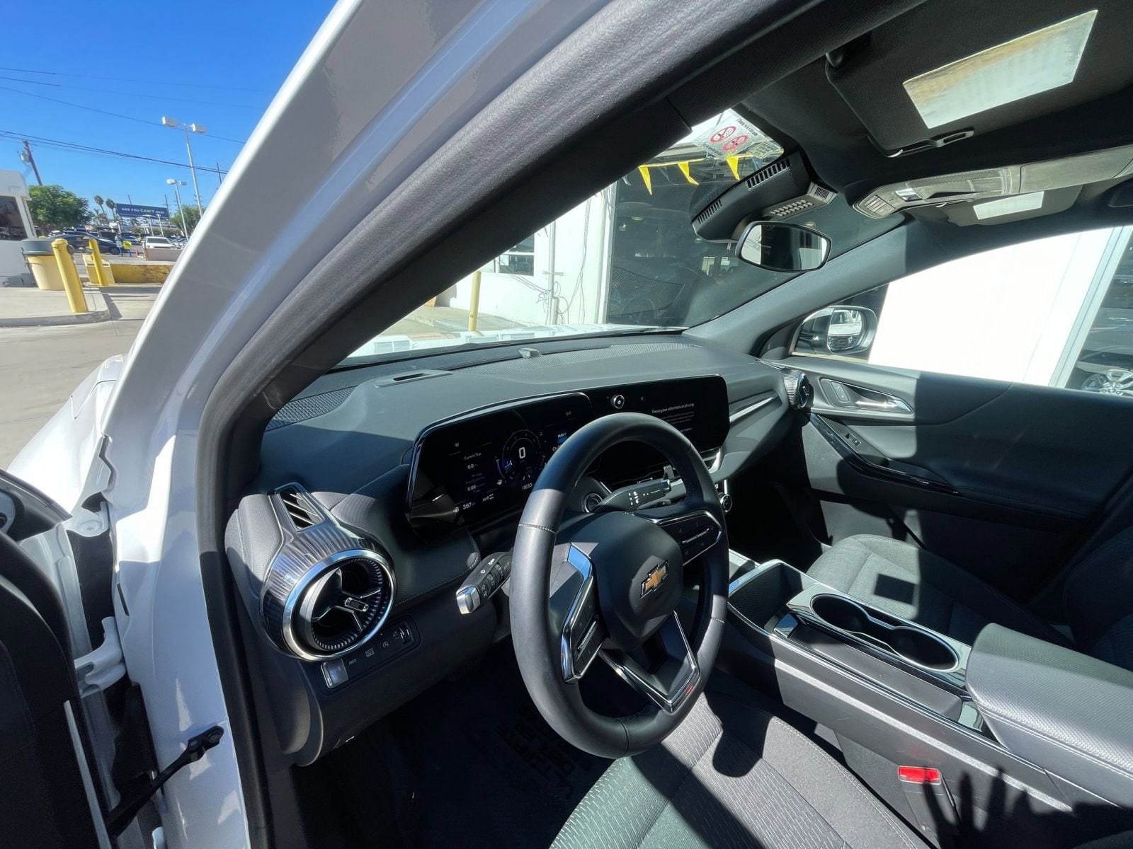 Thumbnail: 2025 Chevrolet Equinox - 34