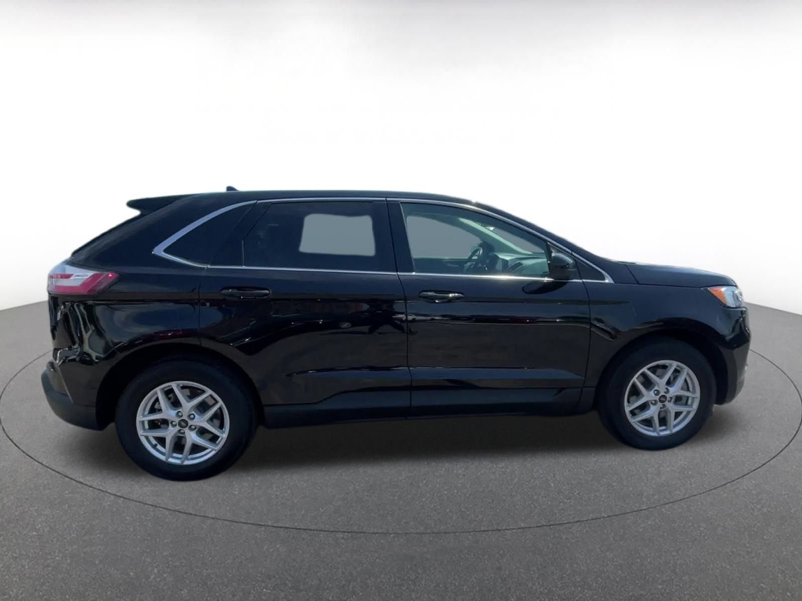 Thumbnail: 2024 Ford Edge - 16